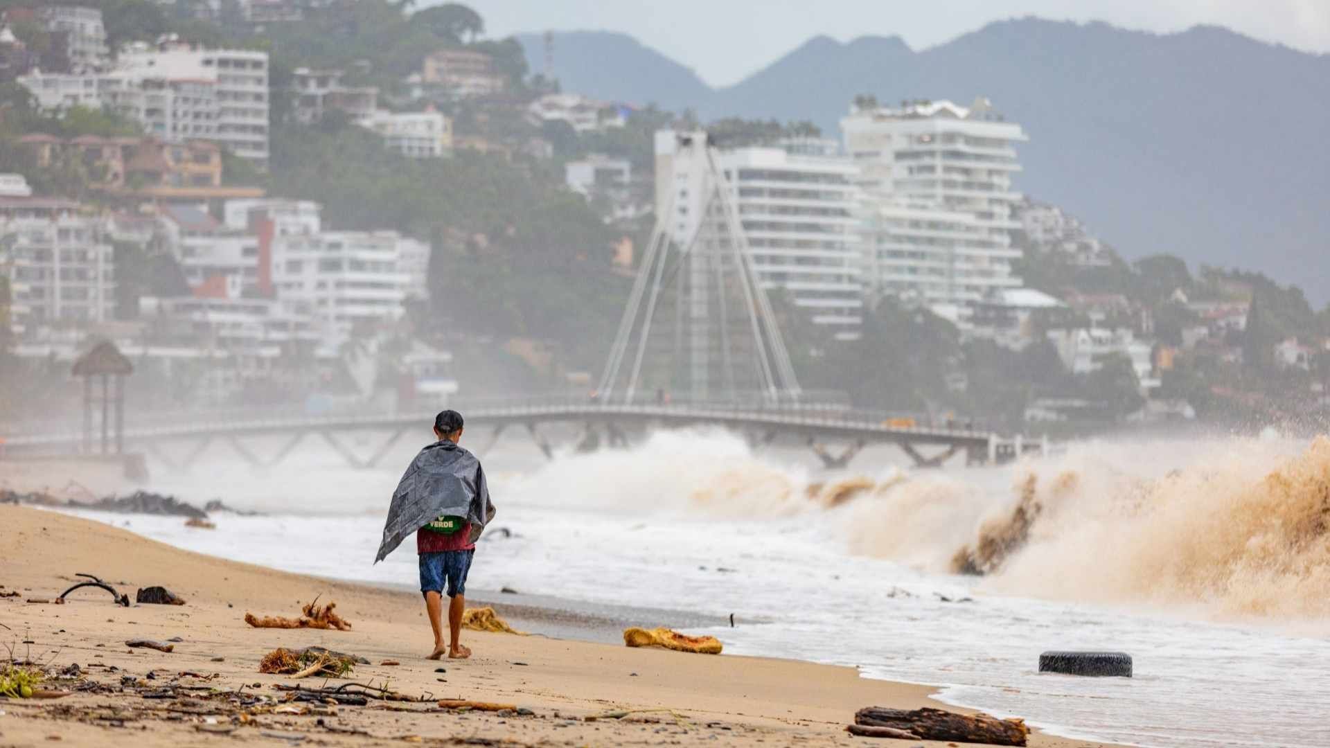 Los estados del Pacífico, desde BCS hasta Guerrero, están en alerta por Lidia.