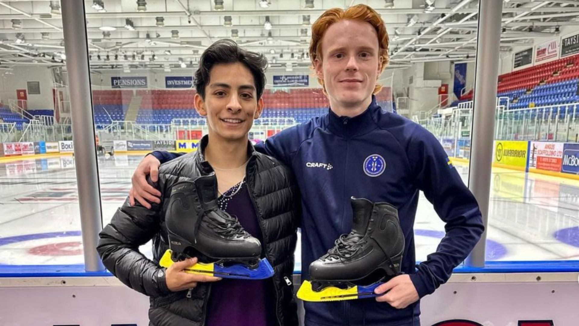 Los patinadores Donovan Carrillo y Oliver Praetorius en Escocia.