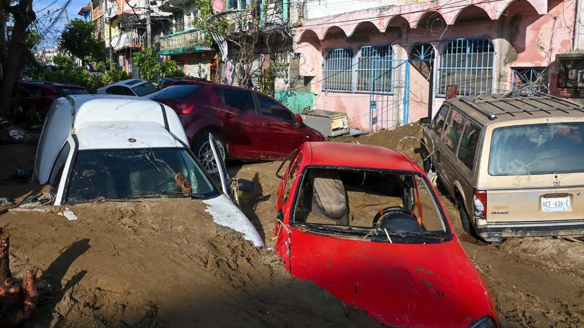 ‘Era un Monstruo de Aire’: Habitante de Acapulco Describe al Huracán Otis