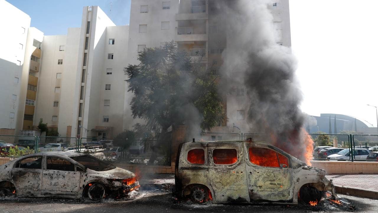 Israel Declara Estado de Guerra tras Ataque Mortal de Hamás 