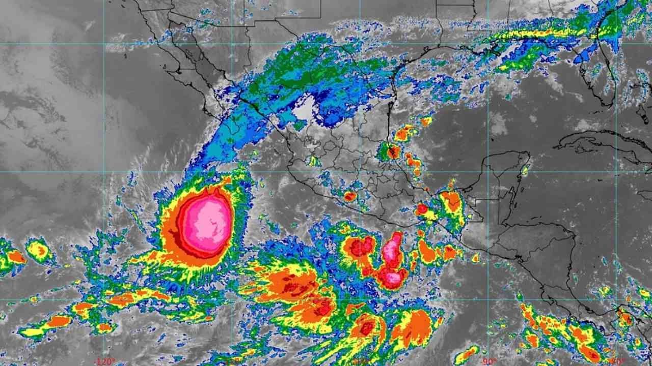 Se fortalece la tormenta tropical Lidia en el Pacífico mexicano