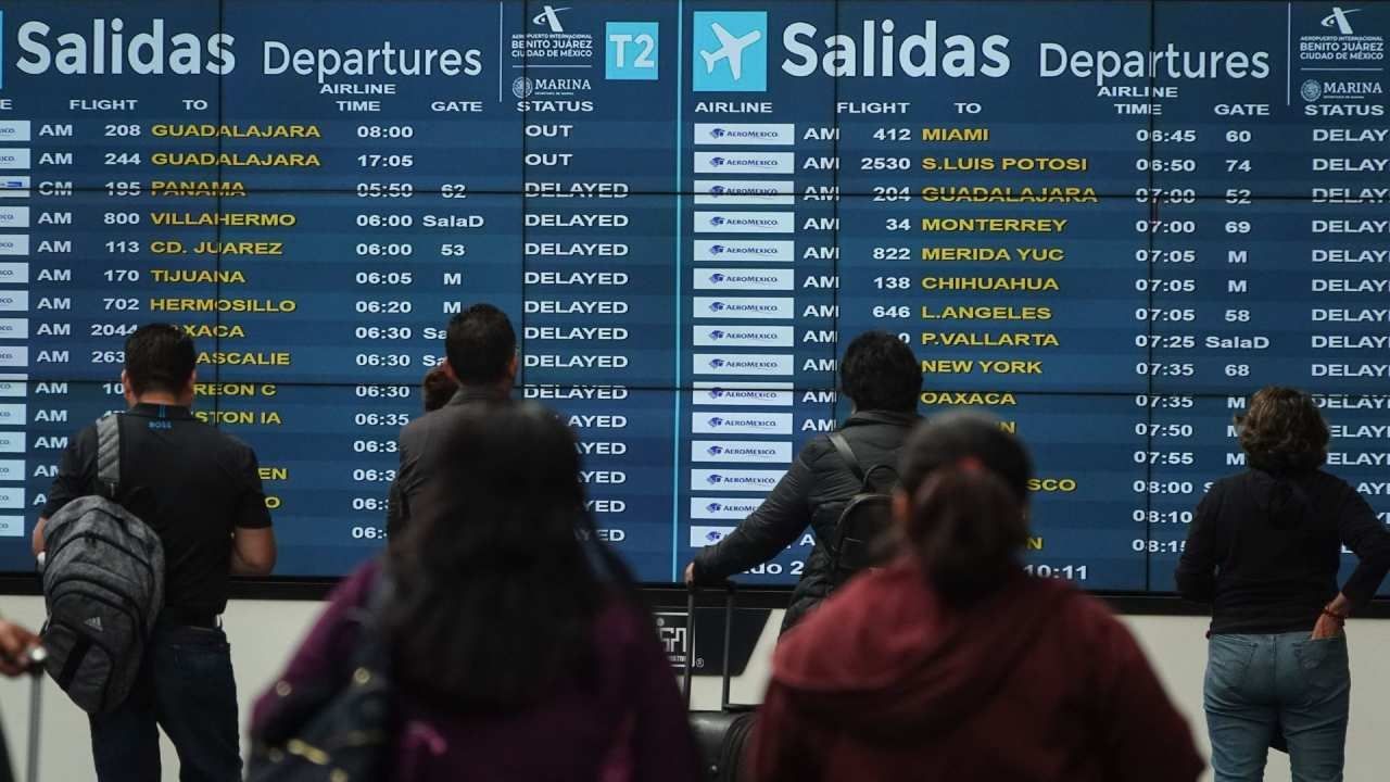 México endurece uso de visa para extranjeros que hacen escala aérea en el país