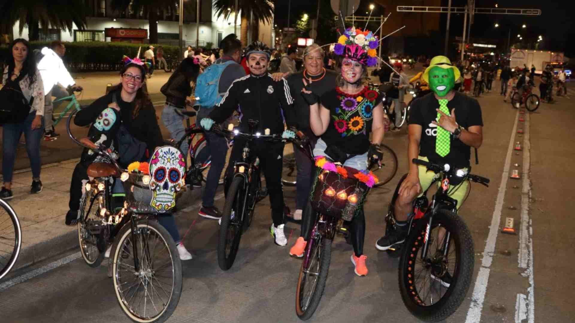 Paseo Nocturno por Día de Muertos 2023 en CDMX