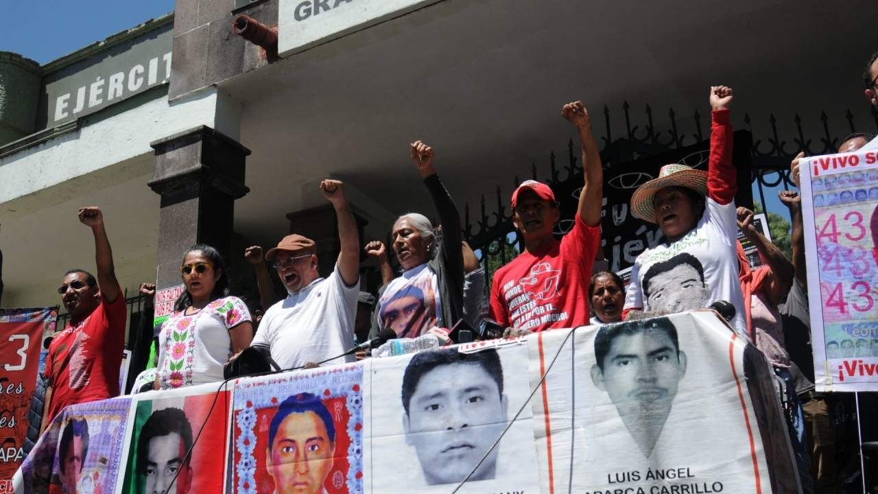 Caso Ayotzinapa: ¿Qué Decían los Mensajes entre Comandante de Iguala y 'El Gil'?