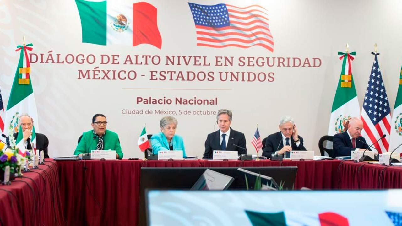 Funcionarios participando en el Diálogo de Alto Nivel en Seguridad entre México y Estados Unidos.