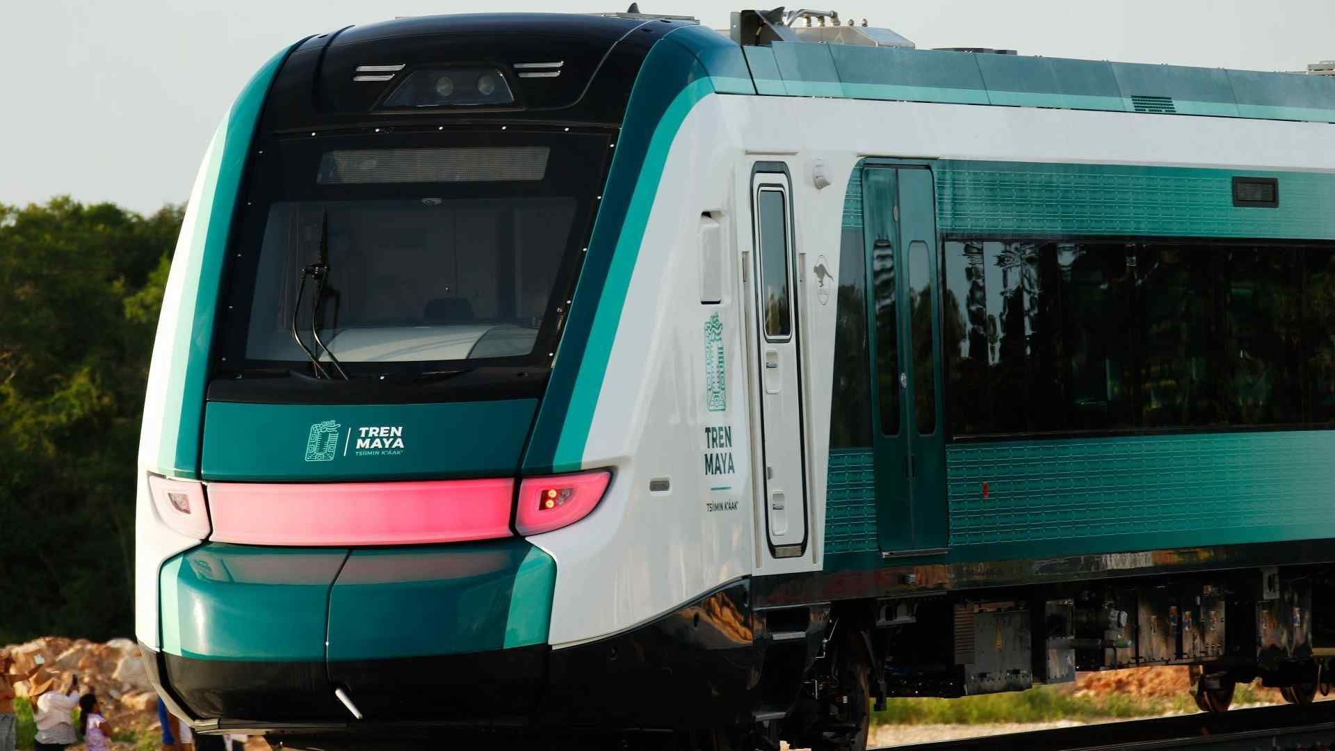 Convoy del Tren Maya en recorrido de prueba el 1 de septiembre de 2023. 