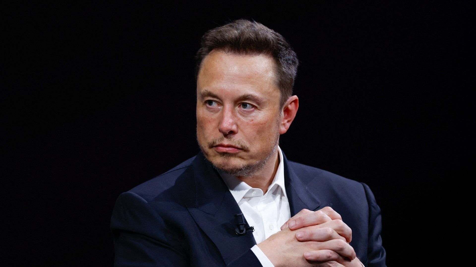 Elon Musk durante un evento de Tecnología en París