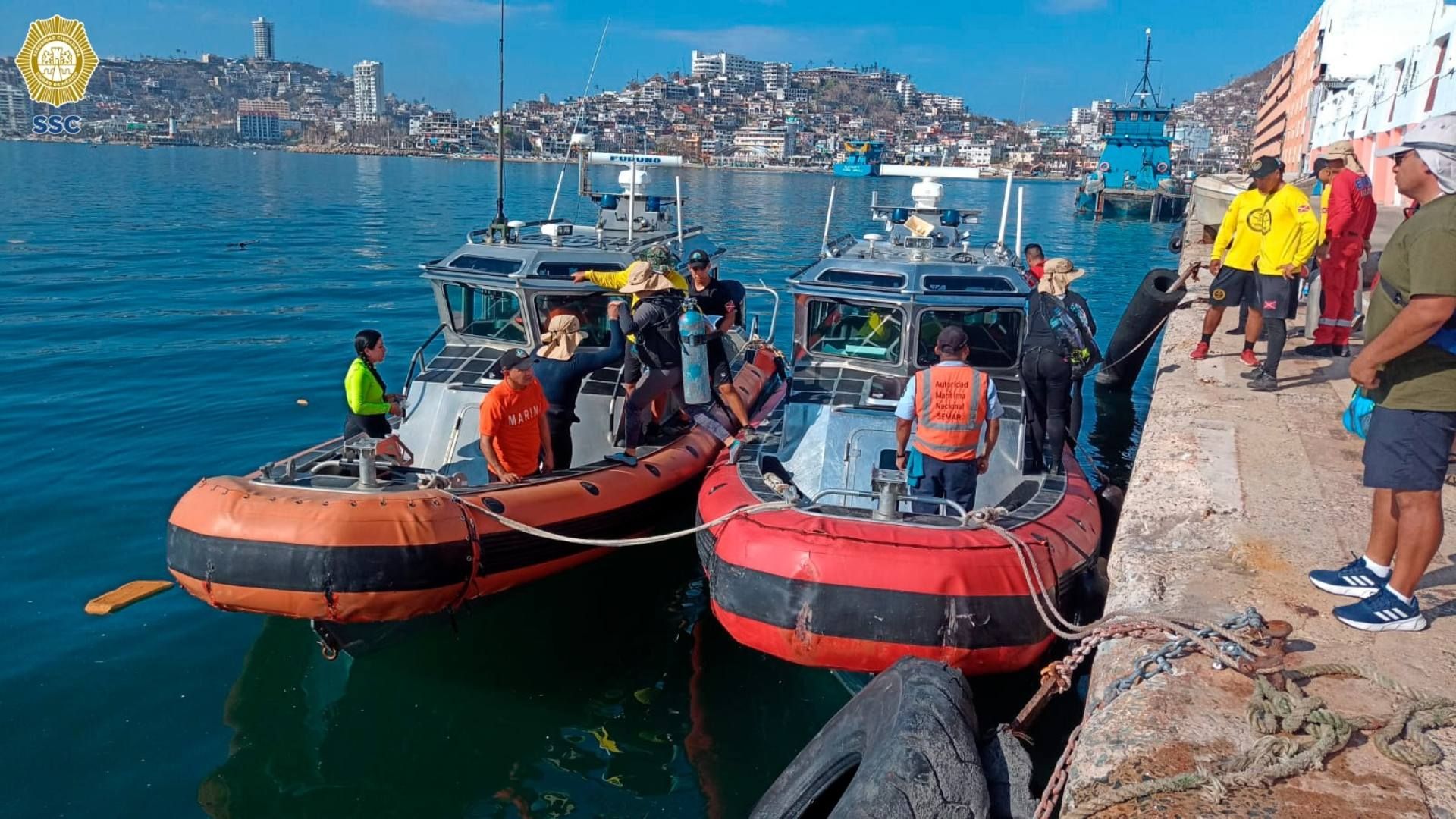 Rescate de embarcaciones en Acapulco