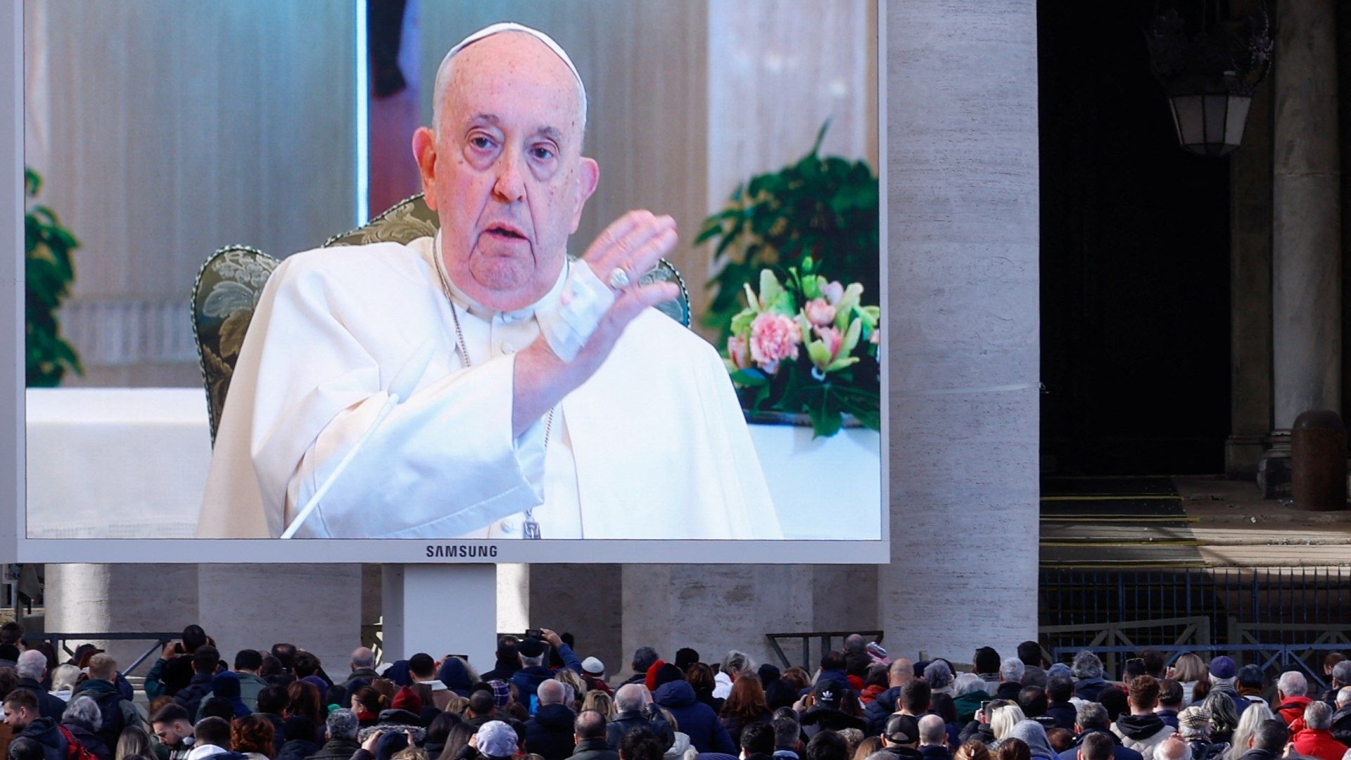 Papa Francisco Dice que Tiene una "Inflamación Pulmonar"