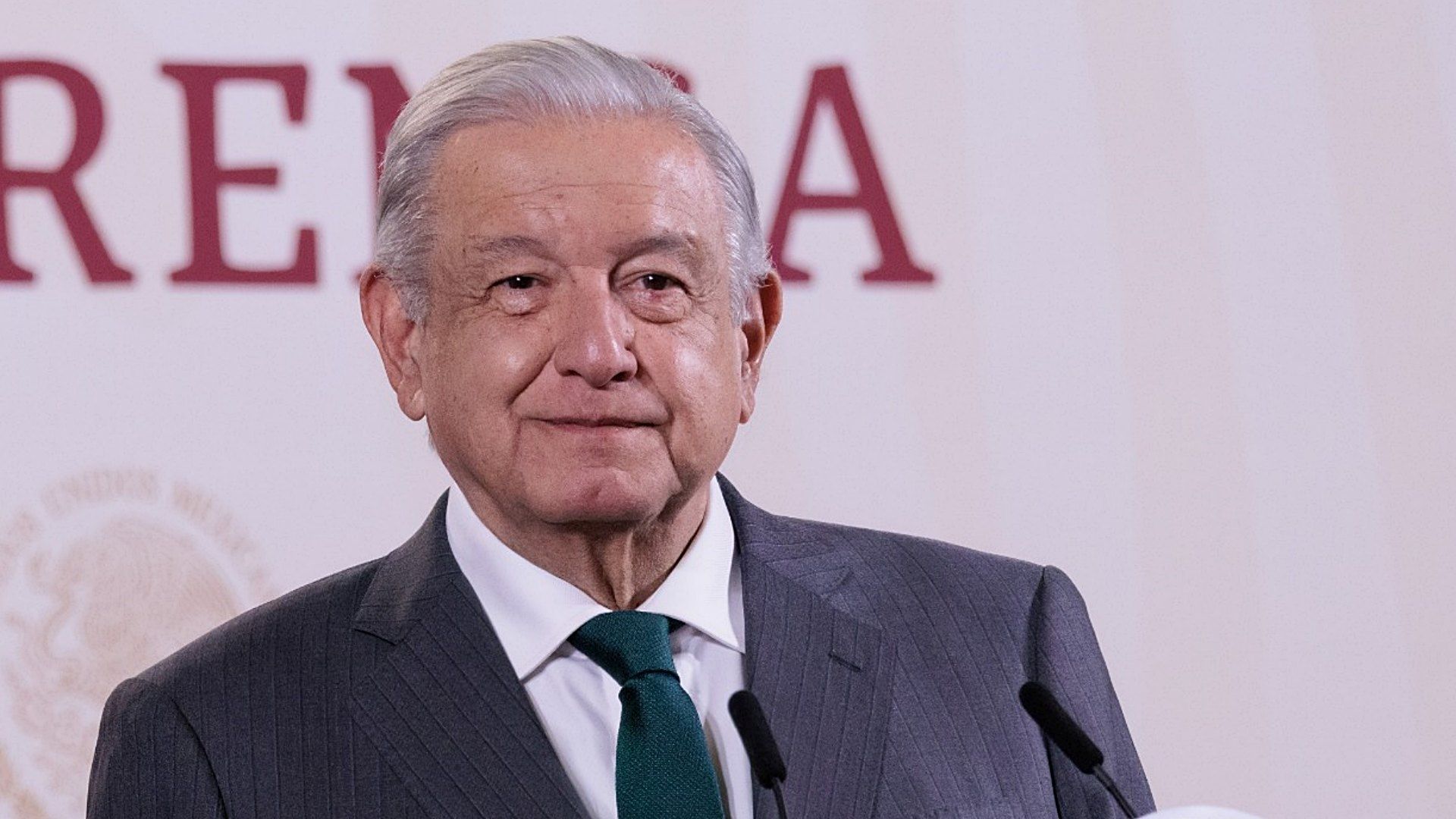 El presidente Andrés Manuel López Obrador presenta su mañanera desde Palacio Nacional