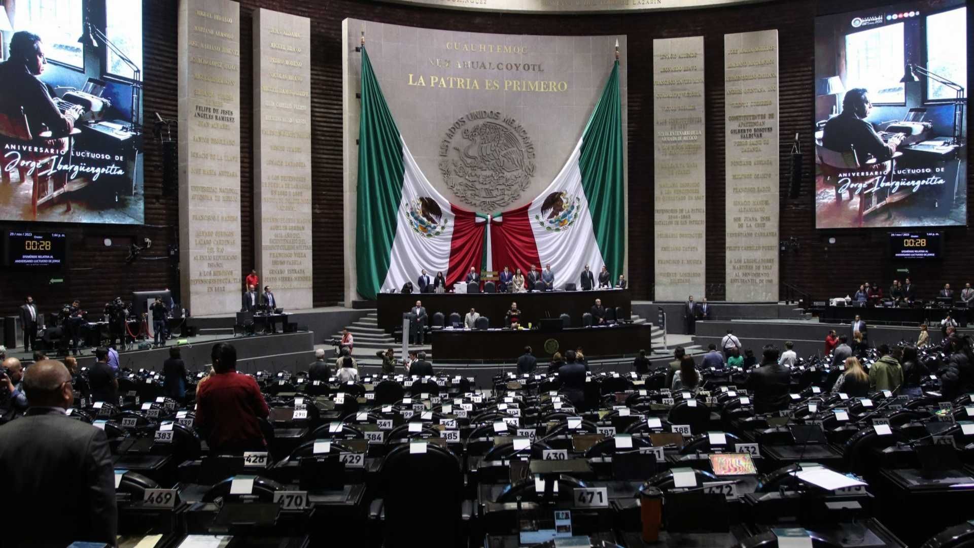 Pleno de la Cámara de Diputados en el recinto legislativo de San Lázaro