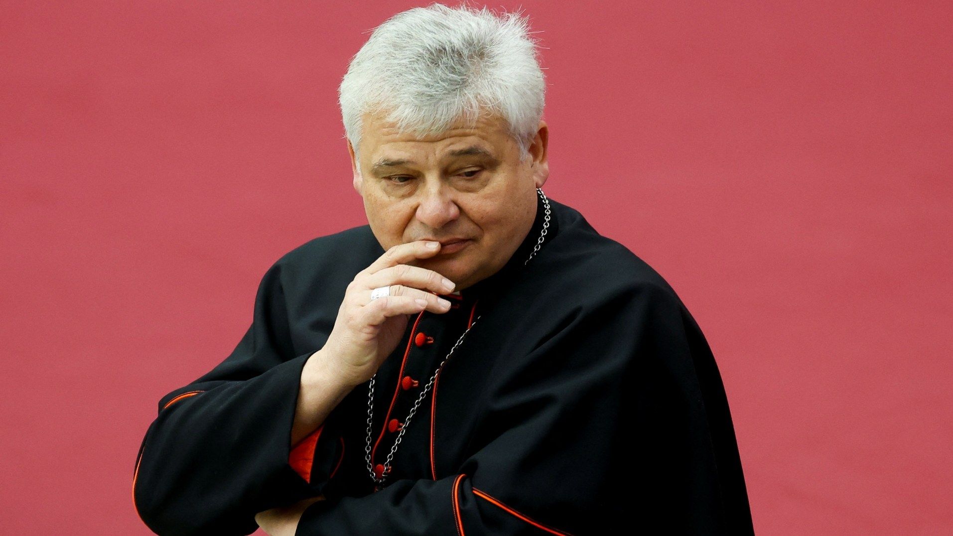 Papa Envía a Cardenal Konrad Krajewski a Tierra Santa para Pedir la Paz en la Región