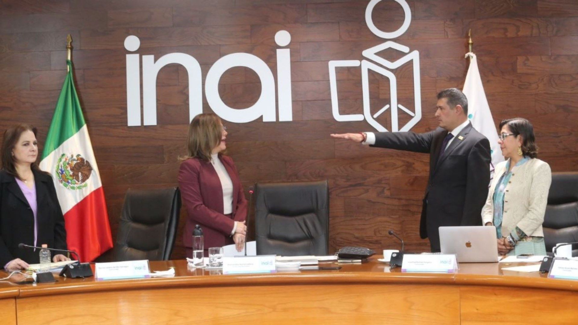 Alcalá Méndez sustituirá en el cargo a Blanca Lilia Ibarra, quien concluyó su gestión este día. 