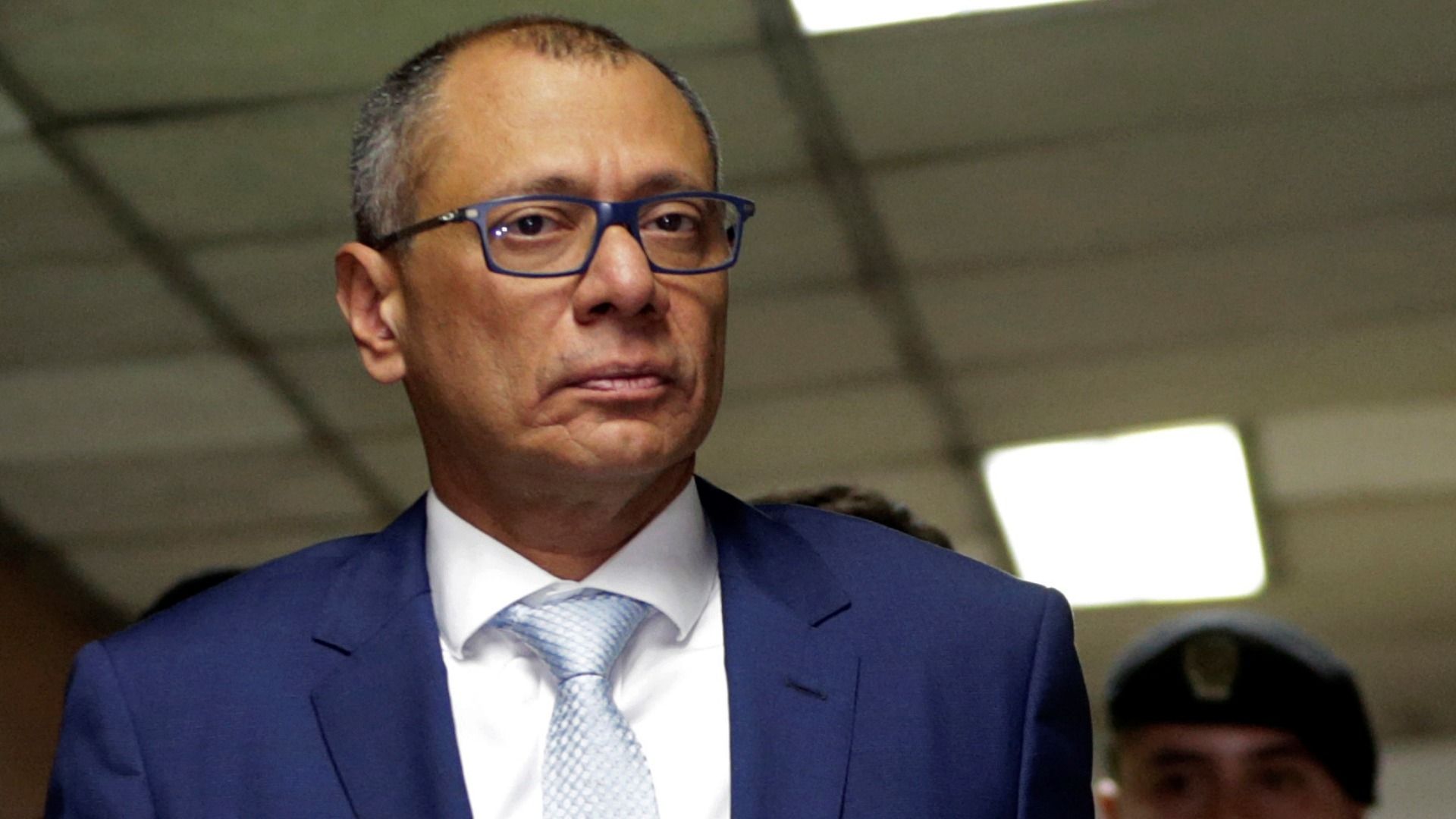 La fiscal general del Estado, Diana Salazar, aseveró hoy, 18 de diciembre de 2023, que no existe una orden de detención contra el exvicepresidente Jorge Glas