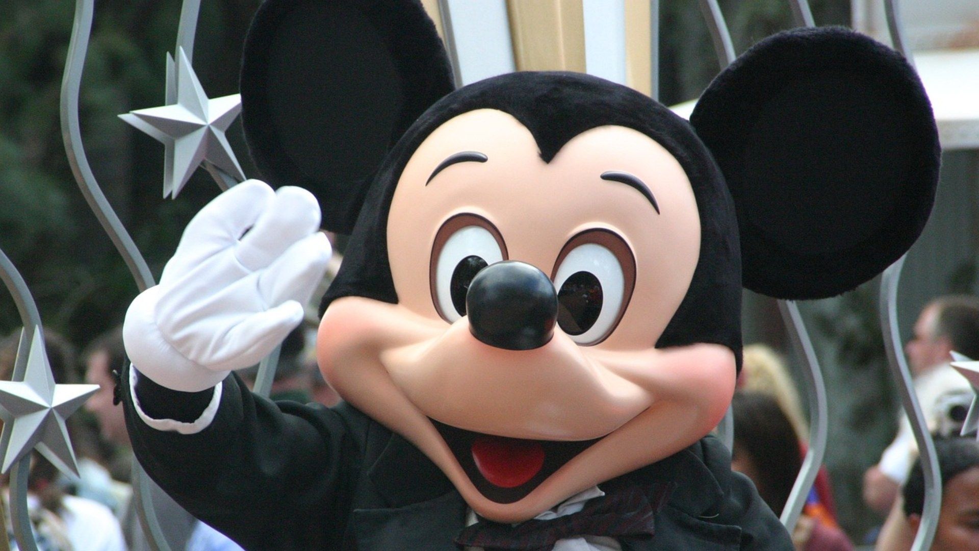 Por qué internet está lleno de gente con orejas de Mickey Mouse?