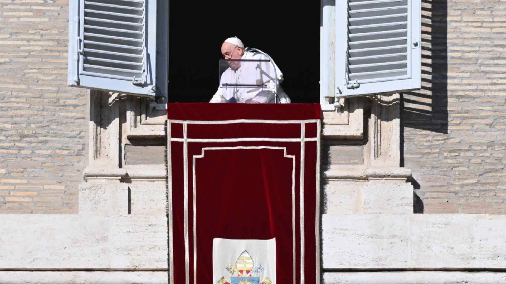 Papa Francisco lamenta que no se garanticen los derechos humanos