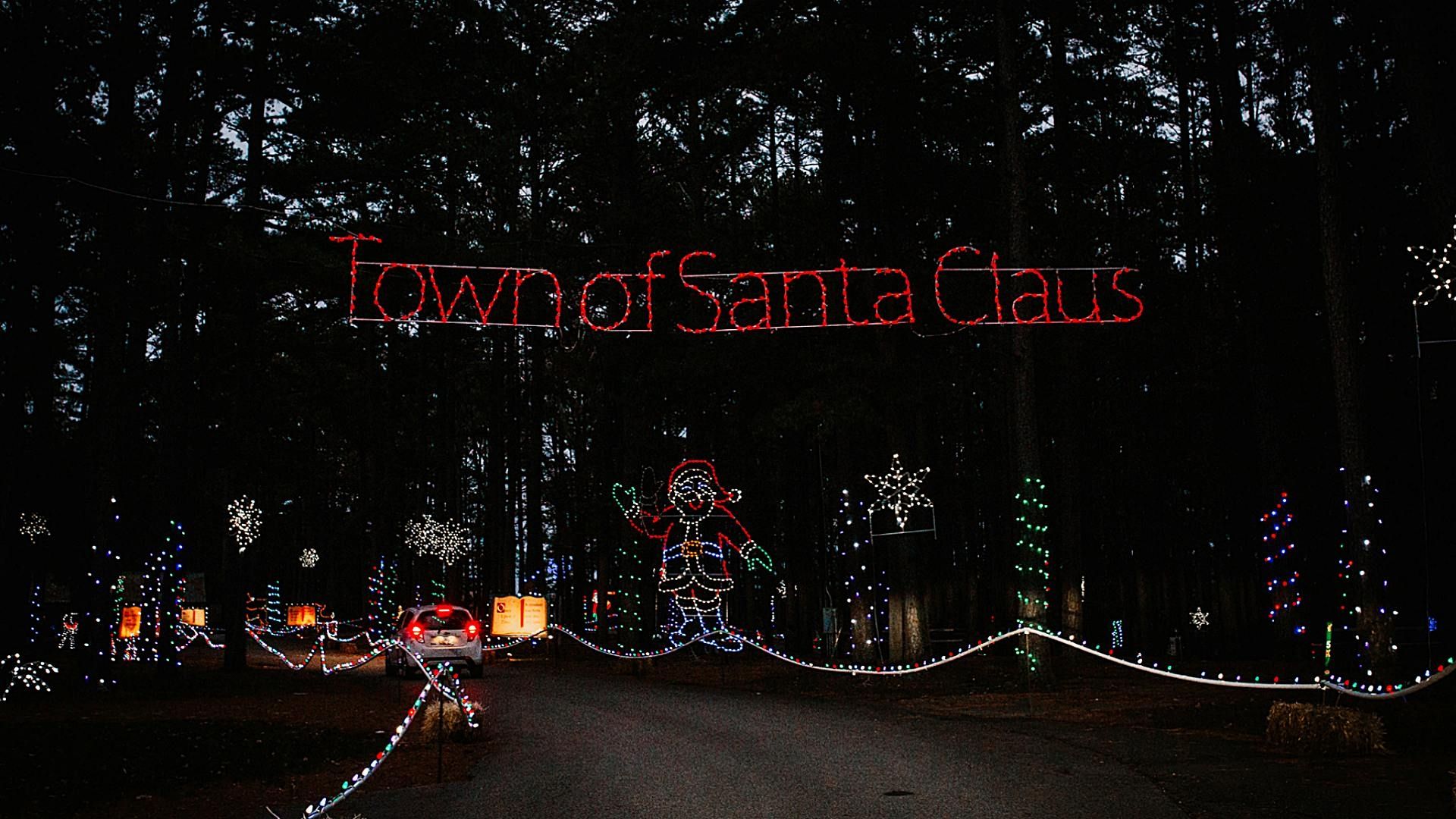 En pueblo de Santa Claus contestan miles de cartas a Papá Noel