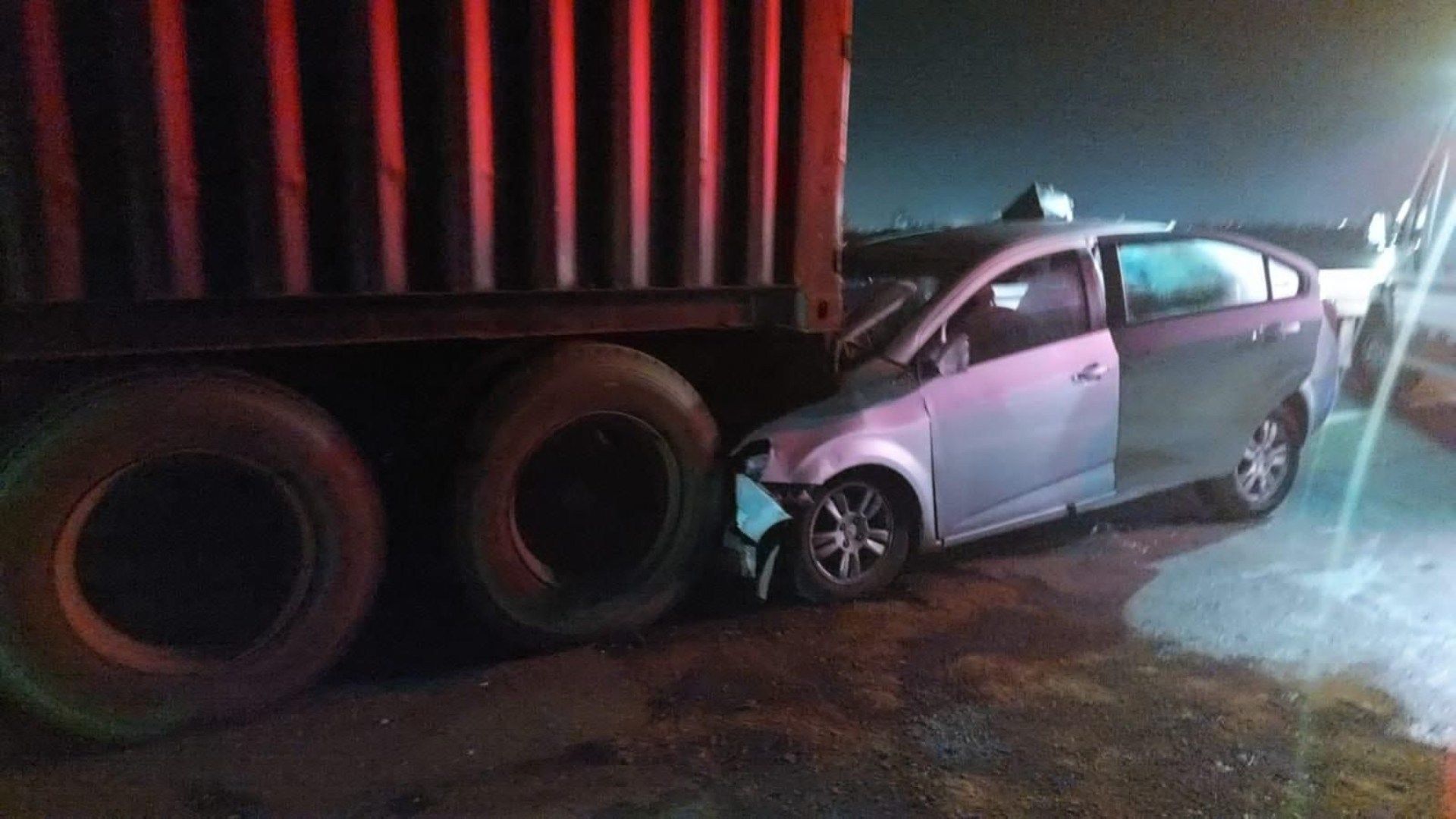 Accidente Mortal en el Libramiento de Tampico por Fuerte Choque Entre Auto Particular y Tráiler