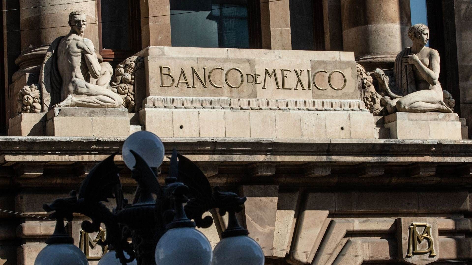 Banxico alerta sobre página falsa para cometer fraudes 