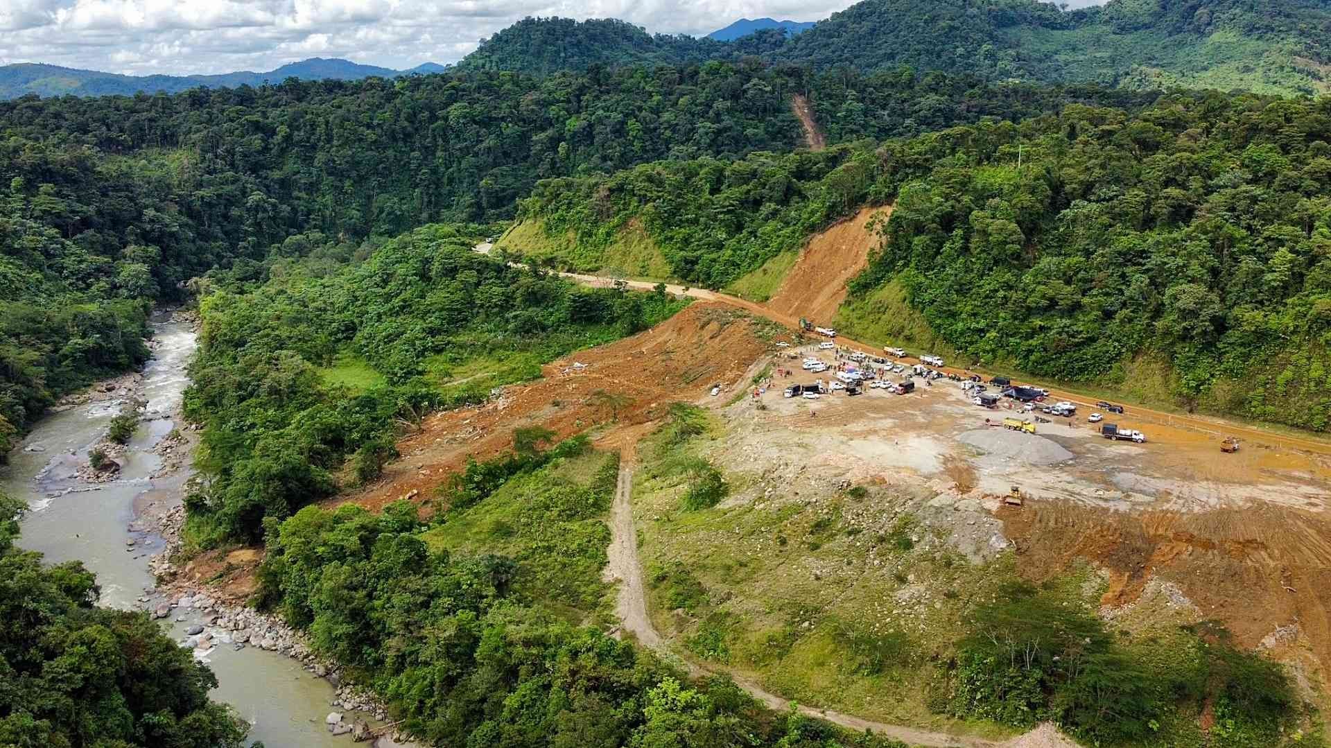 Suman 38 muertos por alud en Chocó, Colombia