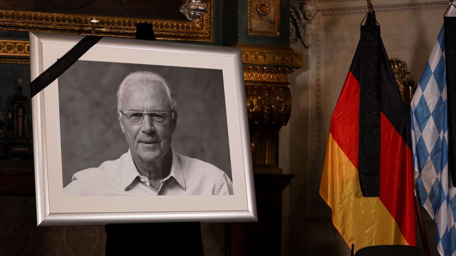 Entierran a Franz Beckenbauer en Múnich, Alemania 