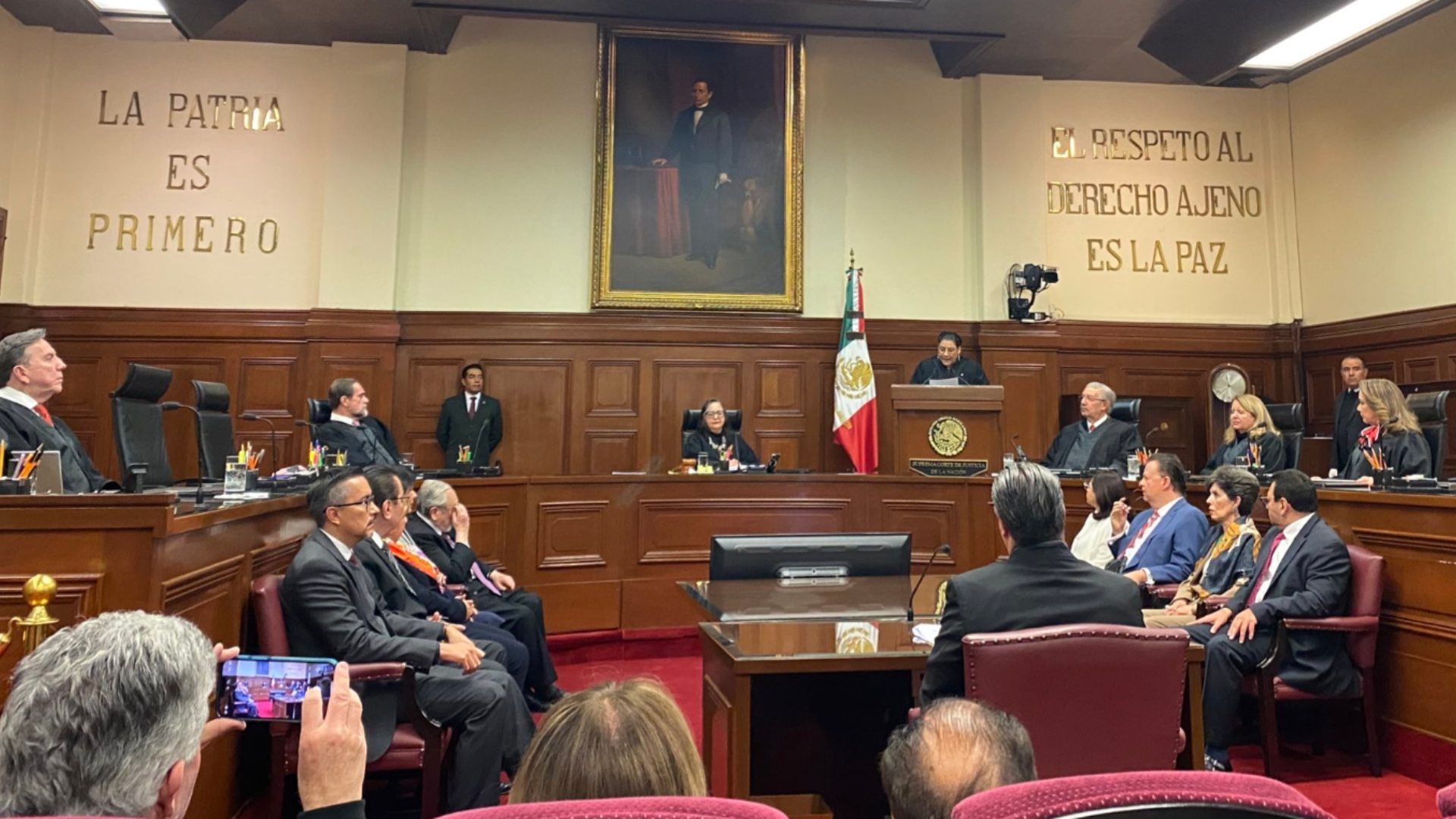 La ministra Lenia Batres durante su primer mensaje al incorporarse al Pleno de la Suprema Corte de Justicia de la Nación