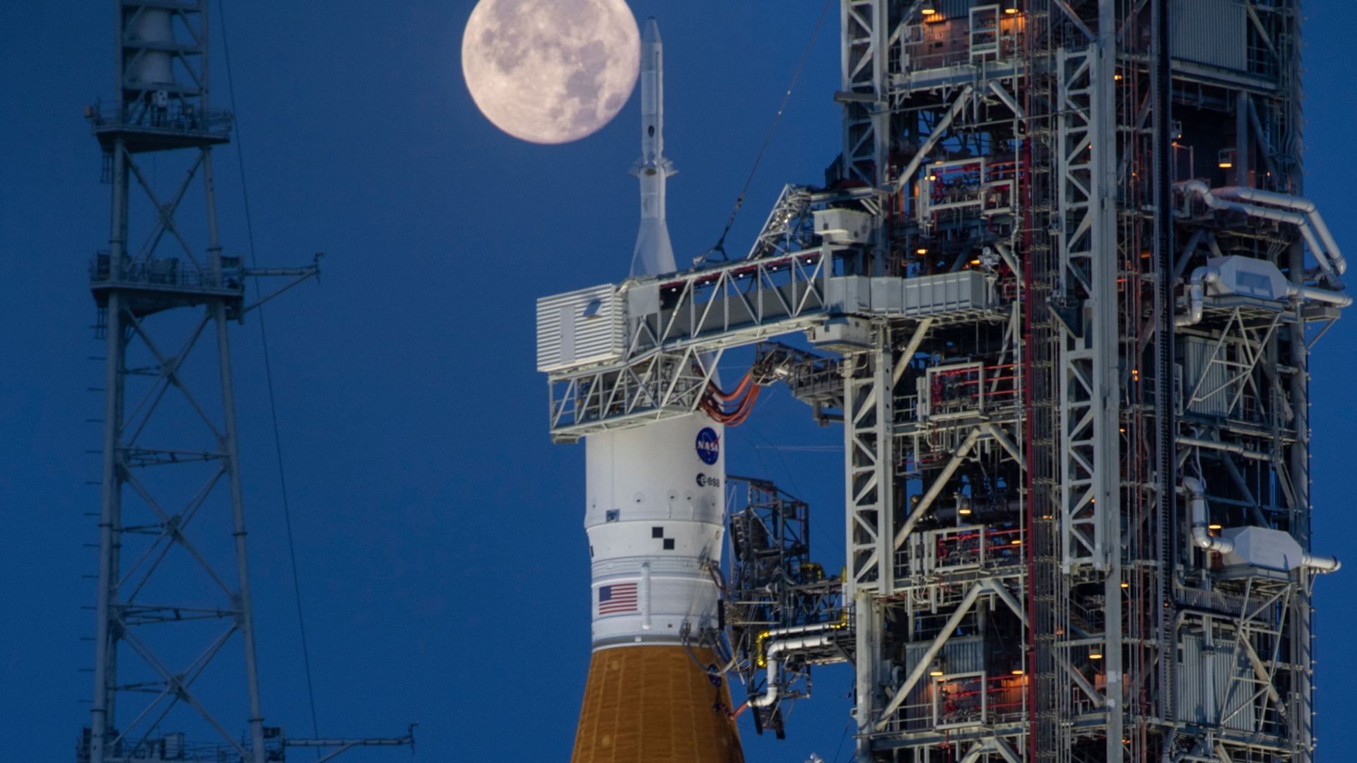 NASA Retrasa Misiones a la Luna Artemis II y Artemis III 