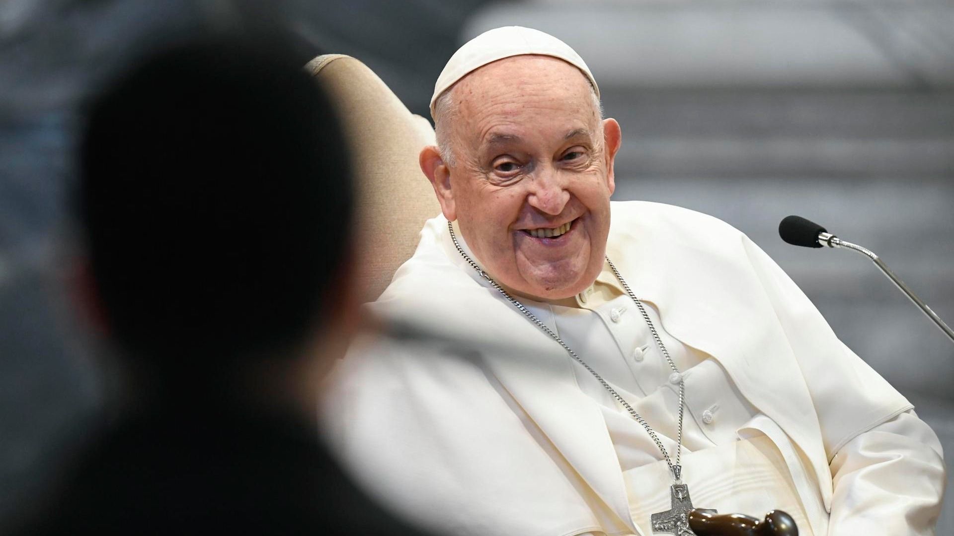 Papa Francisco: Bendición A Parejas del Mismo Sexo Va a las Personas, No al Pecado