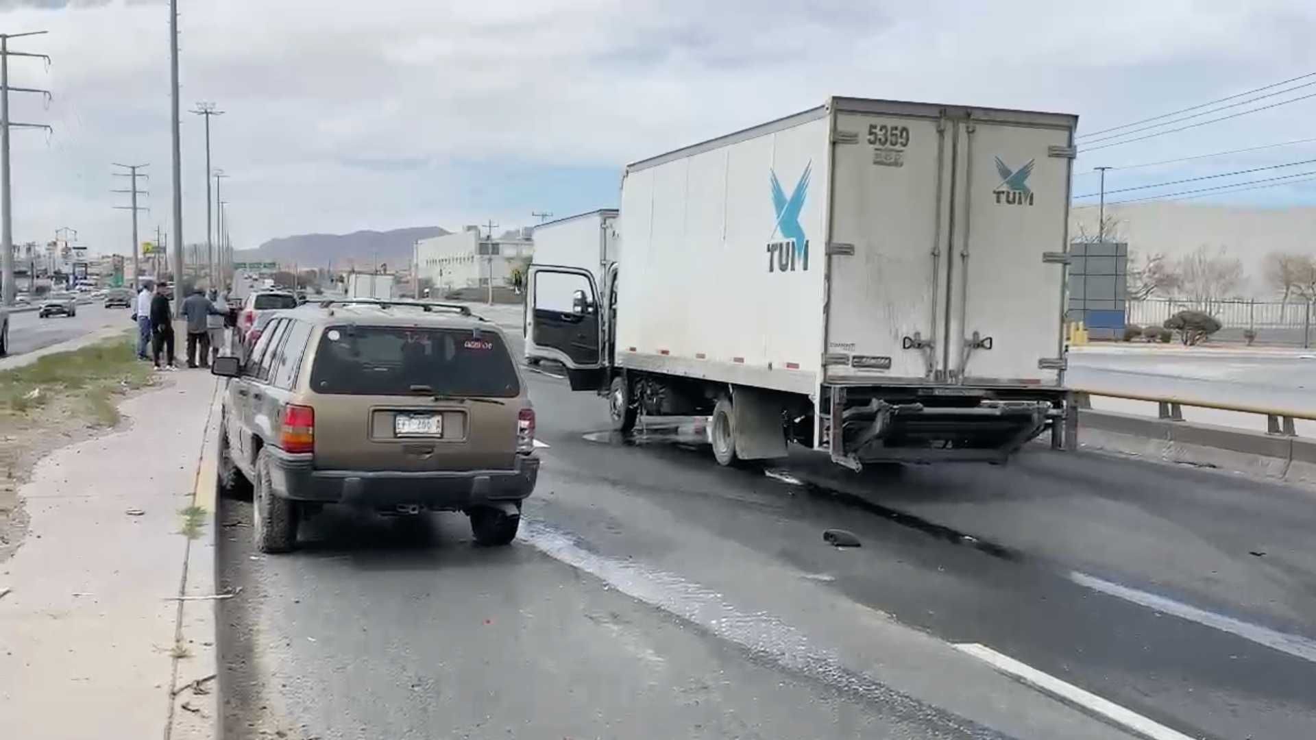 Camioneta Provoca Carambola y Huye en Ciudad Juárez| Foto: N+