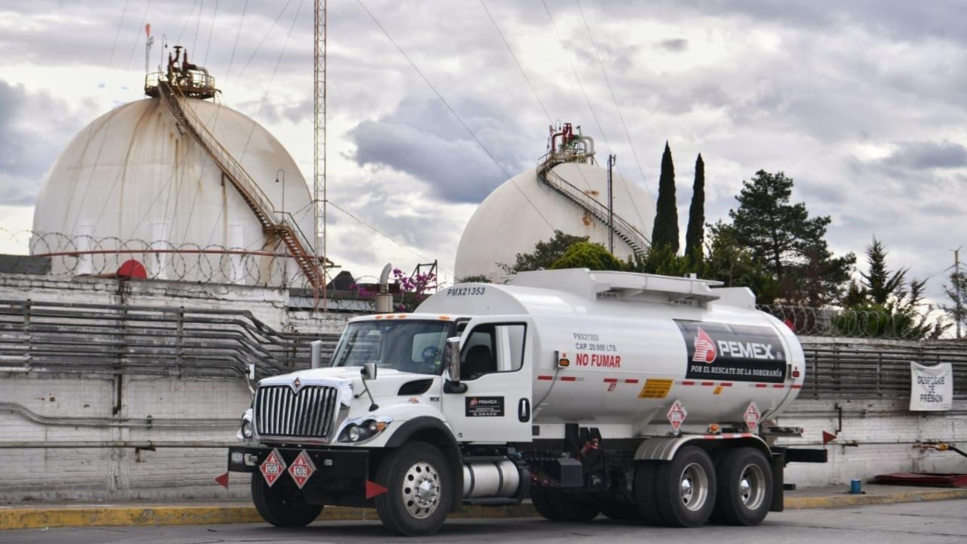 Moody's Rebaja Calificación Crediticia de Pemex; ¿Qué Significa Esto?