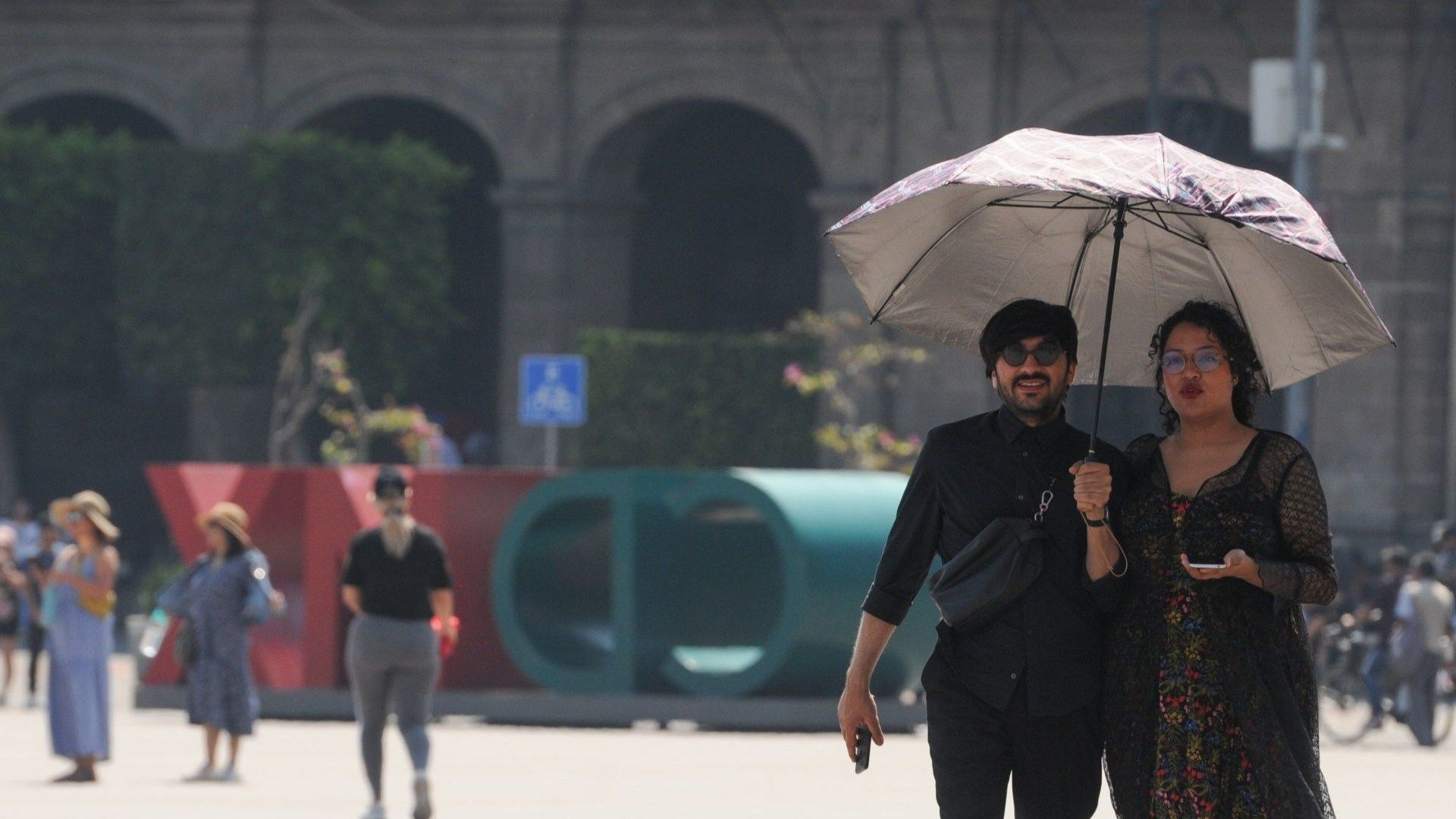 Calor en CDMX Trae Radiación Ultravioleta Extremadamente Alta