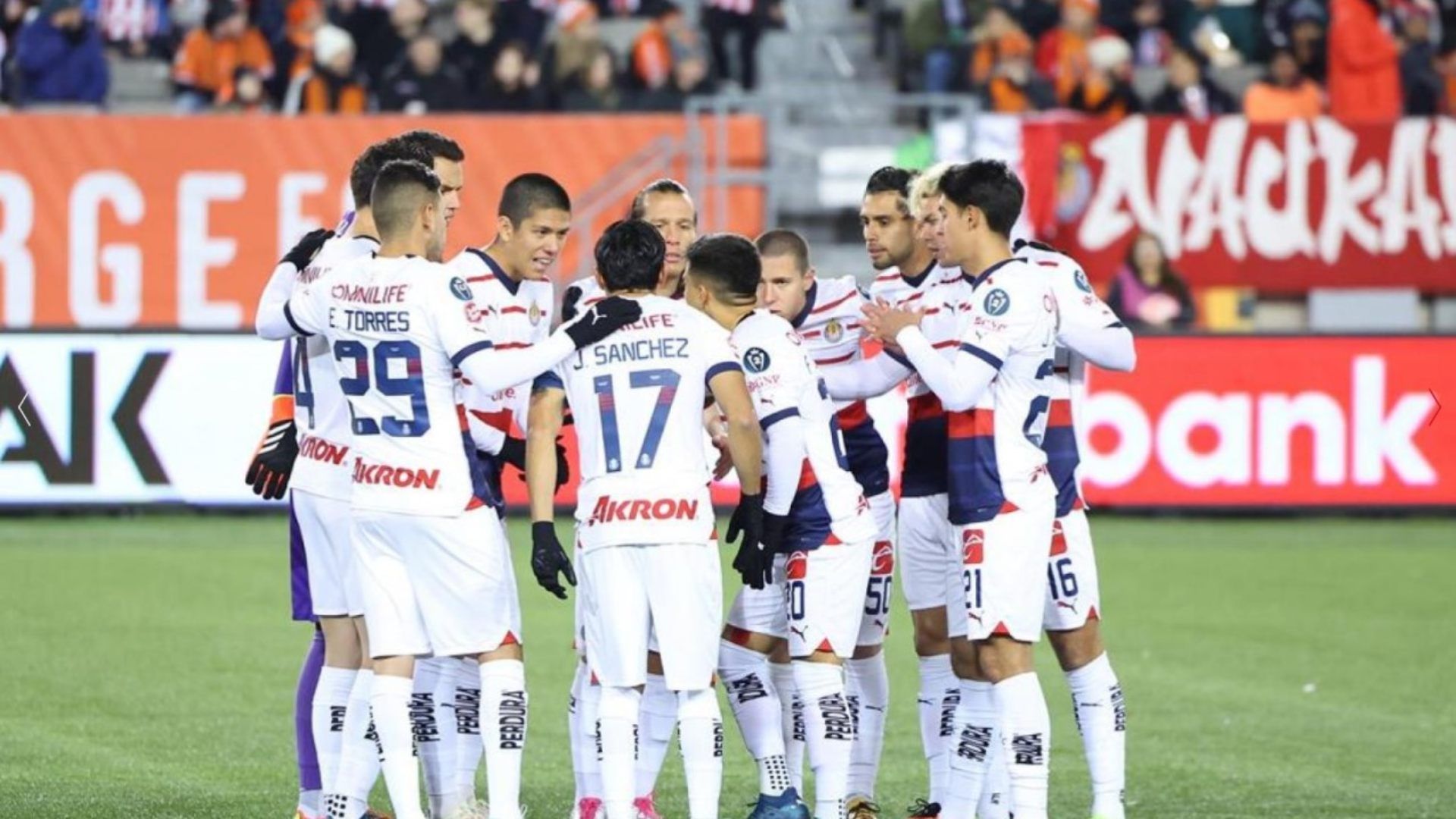 Chivas tratará de finiquitar la serie ante Forge FC este martes en el estadio Akron. Foto: Chivas