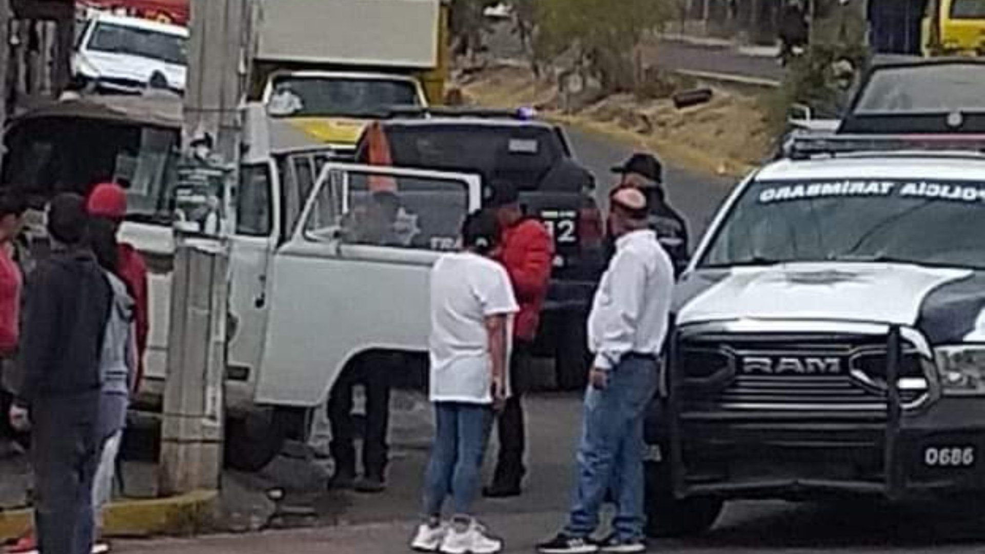 Conductor Sufre Infarto Mientras Manejaba y Atropella Mujer en Michoacán