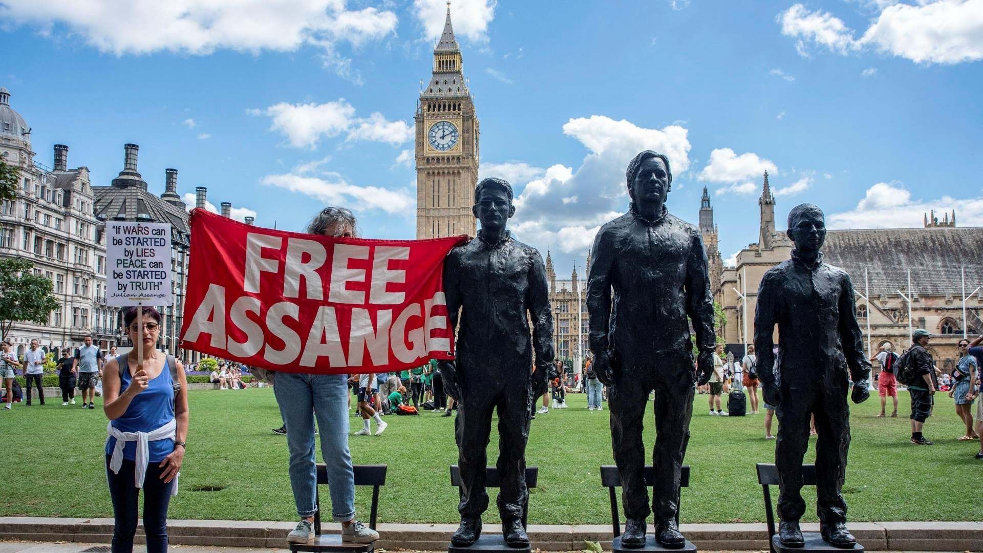 AI pide liberación de Julian Assange ante juicio de extradición a EU