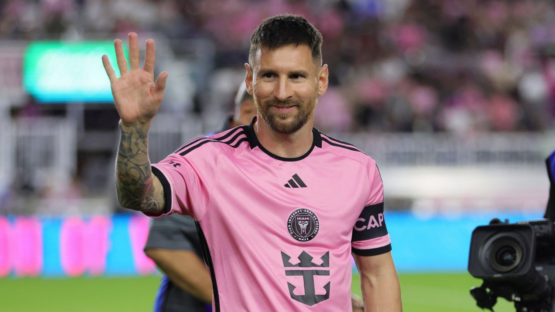 Lionel Messi pide disculpas por no jugar en China