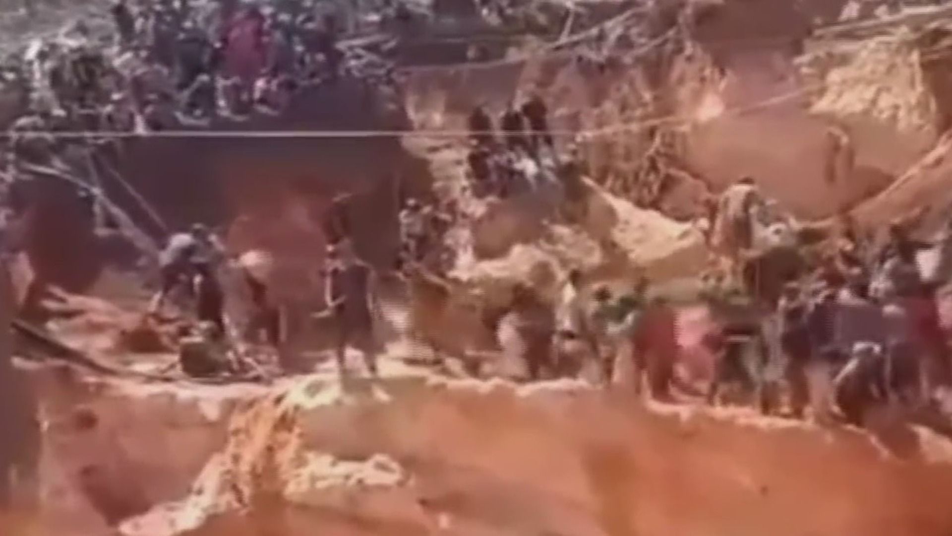 Derrumbe en mina ilegal de Venezuela deja 25 muertos 
