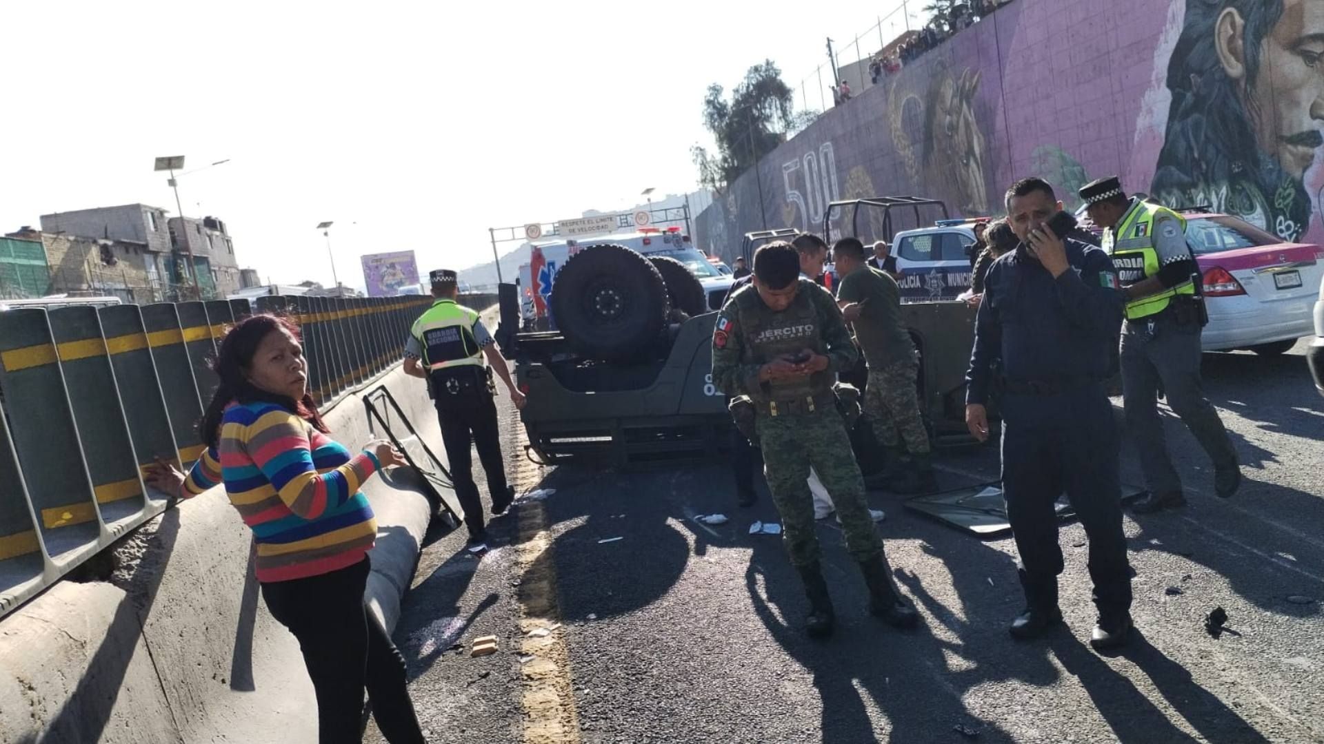 Vuelca vehículo del ejercito en la México-Pachuca