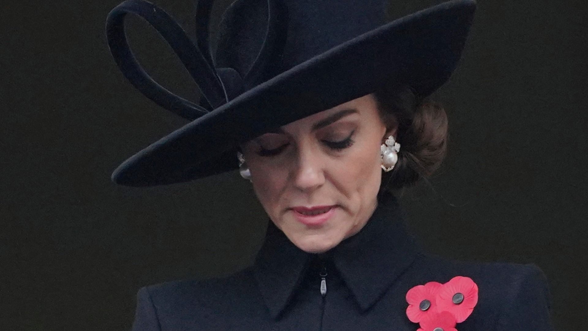 Kate Middleton Pide "Disculpas" por Foto Familiar; Admite que Fue Retocada