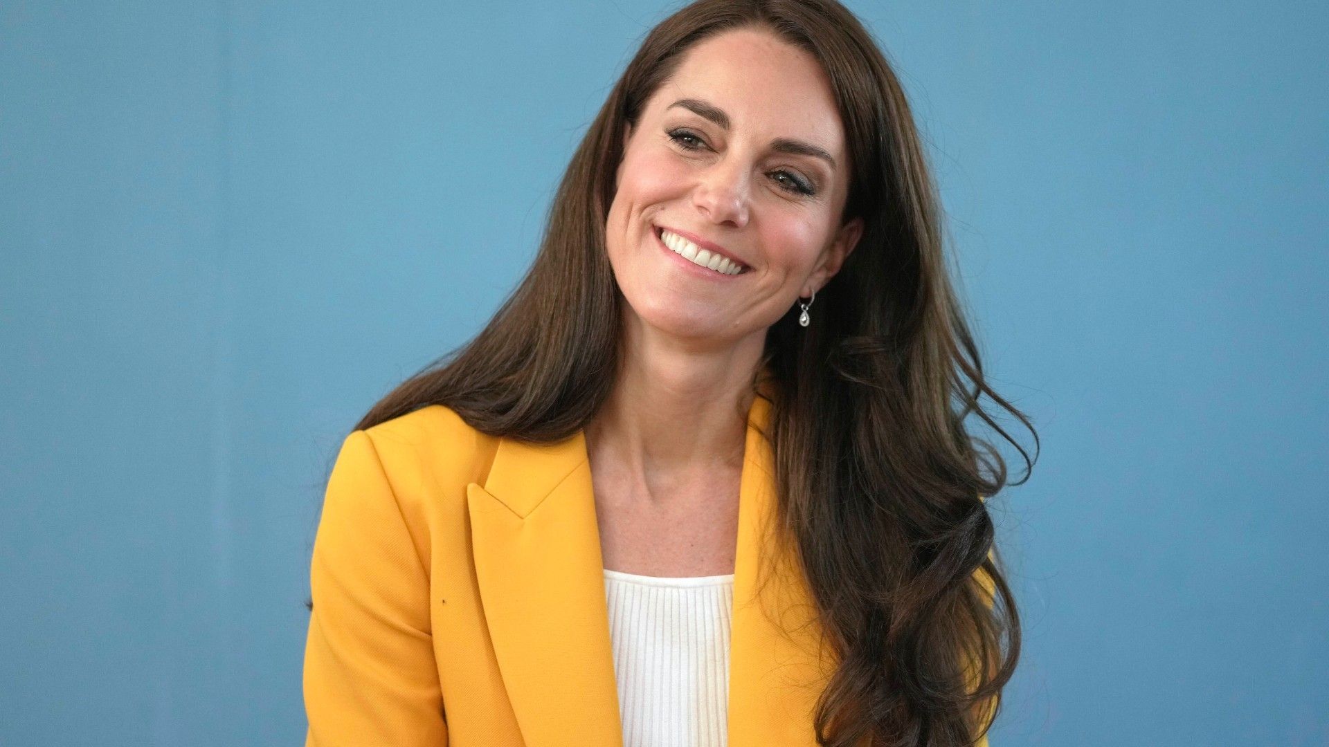 Kate Middleton es Vista en Público Con Aspecto "Feliz Y Saludable": 'The Sun'