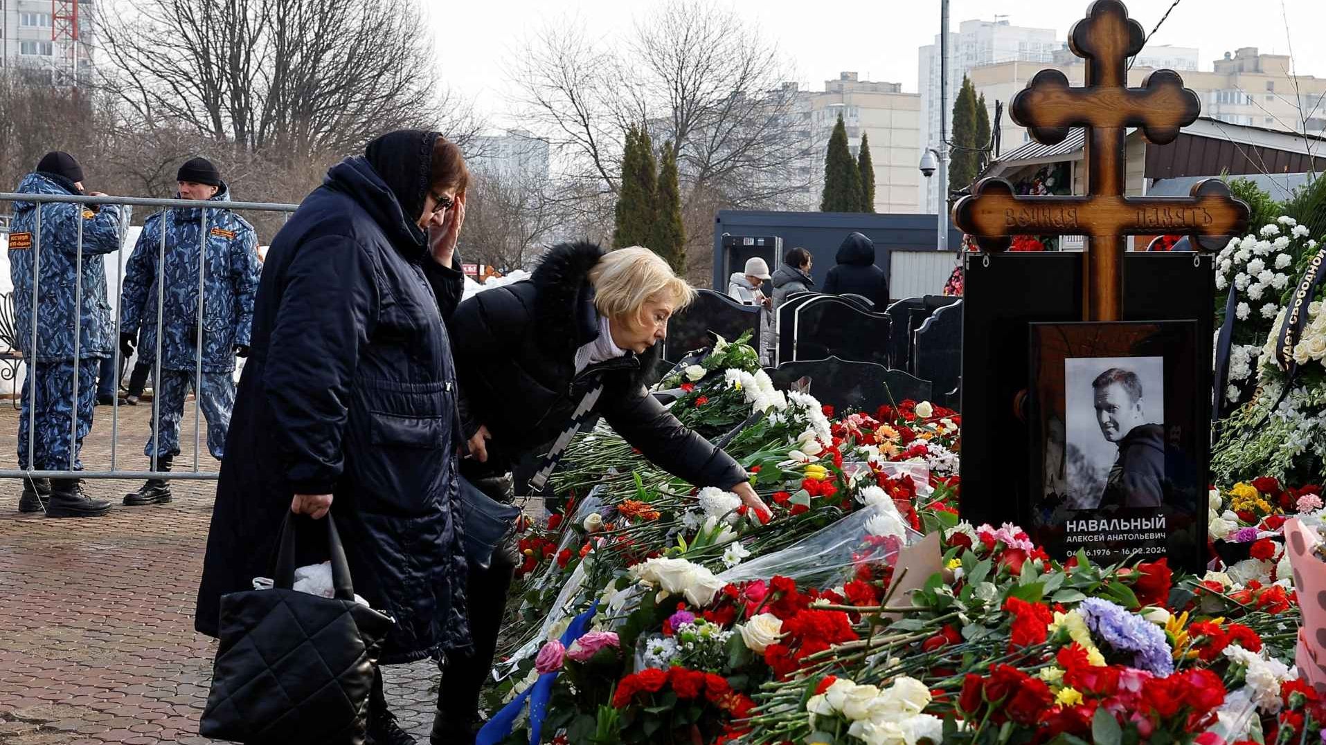 Arrestan a Más de Un Centenar en Funerales Navalny en Rusia