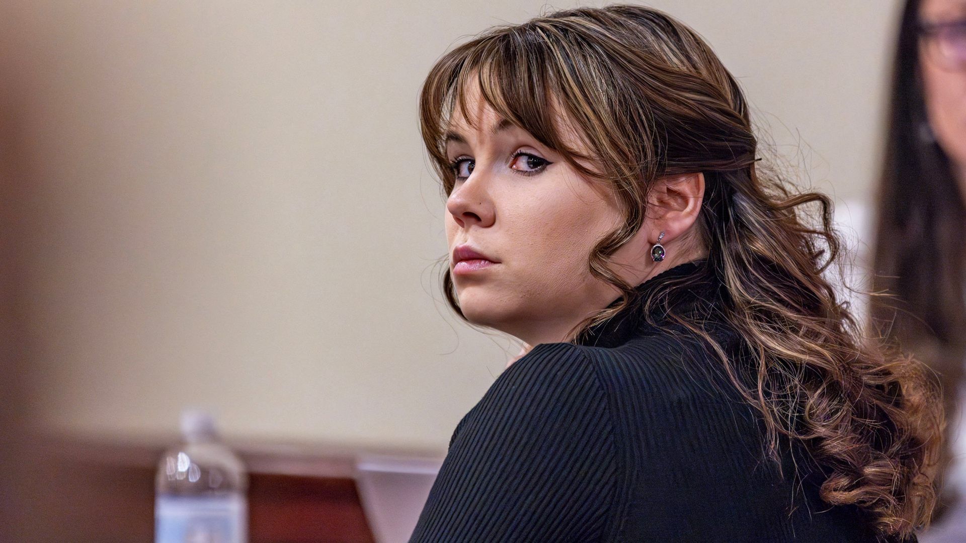 La supervisora de armas de la película ‘Rust’ fue sentenciada a 18 meses de cárcel en una audiencia en un tribunal de Nuevo México