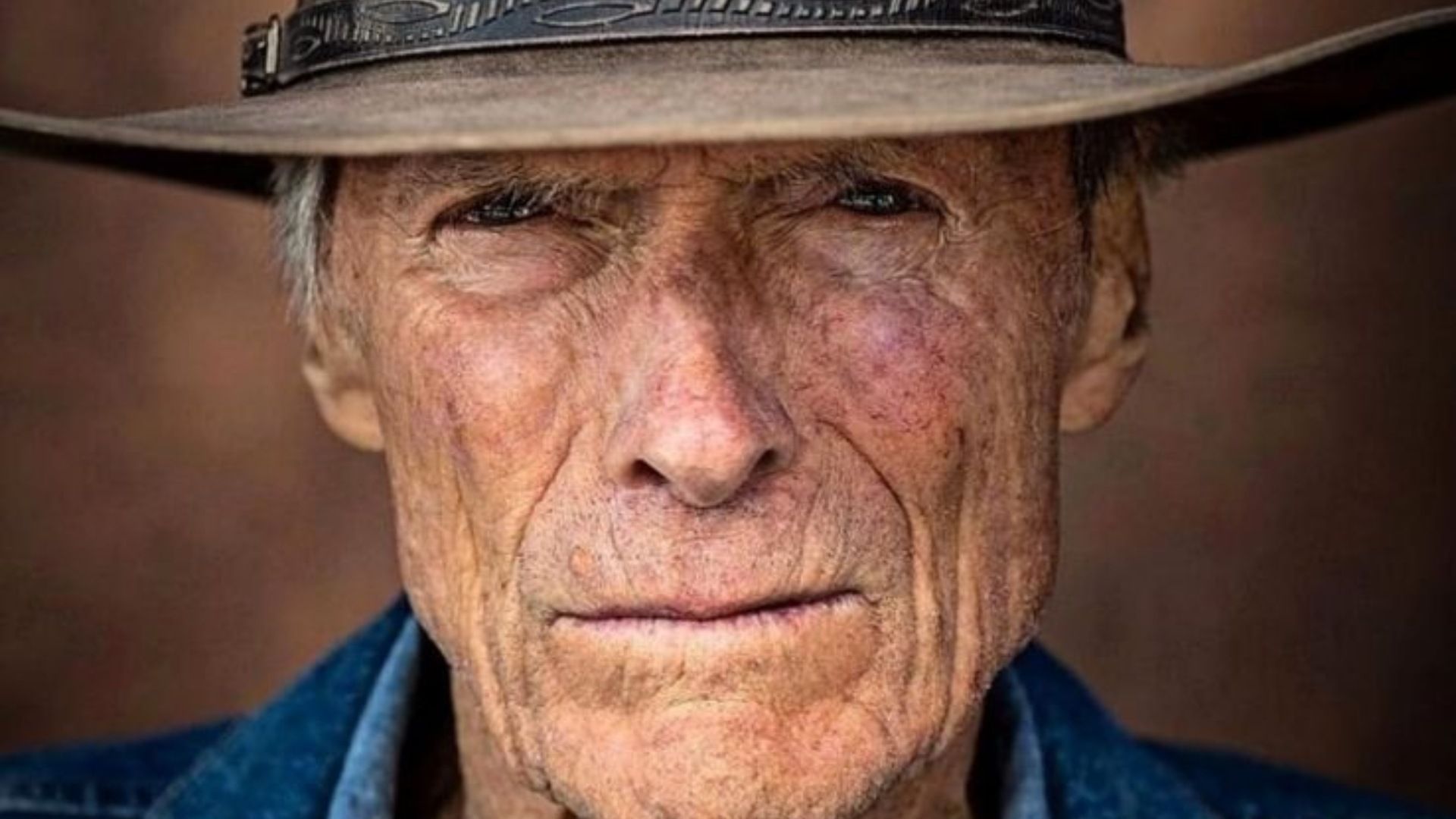 Clint Eastwood Reaparece y Preocupa a sus Fans con Sorprendente Cambio Físico