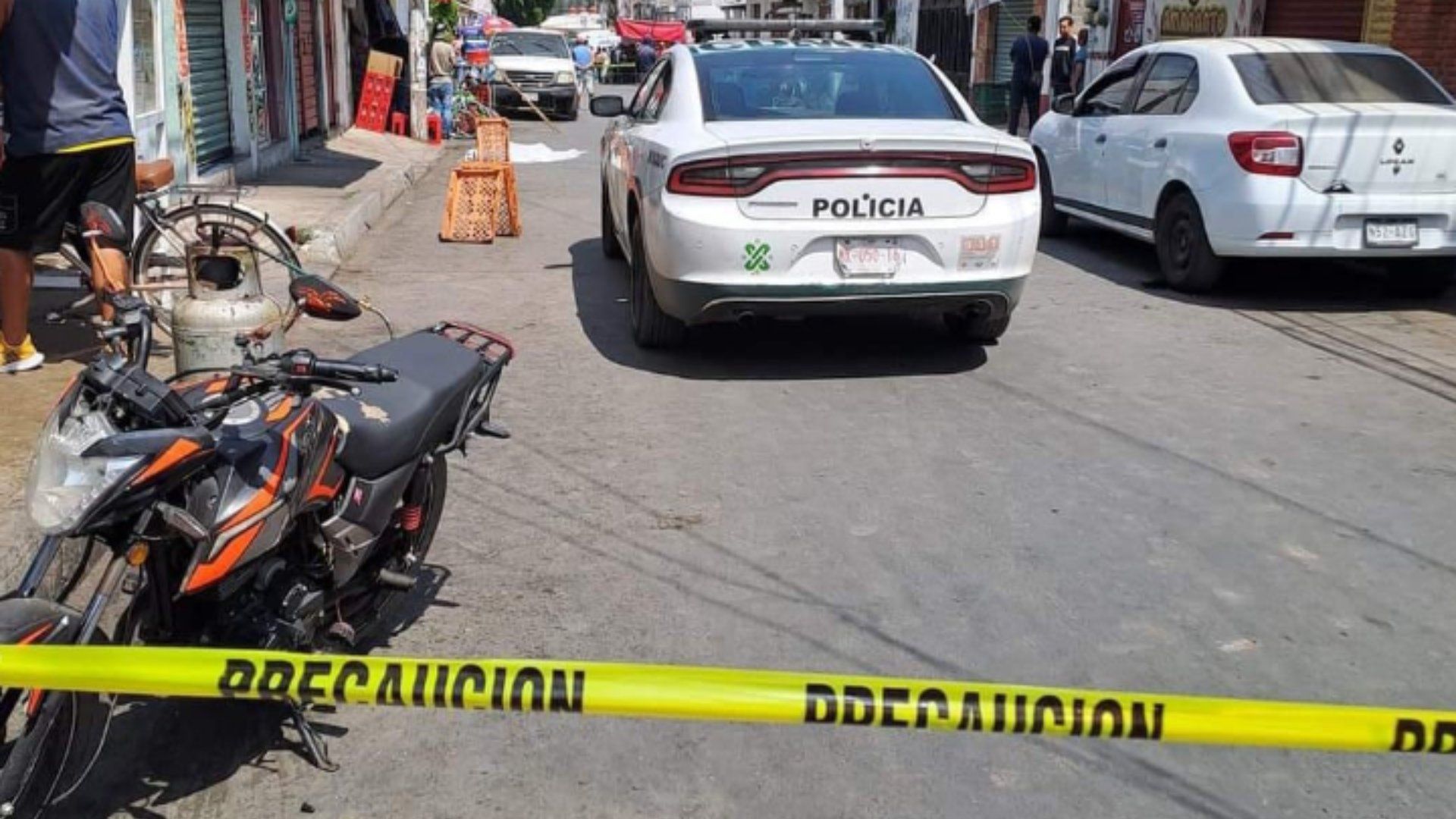 Balacera causa pánico en calle 20 de Noviembre y José Ortiz de Domínguez, en la alcaldía Tláhuac