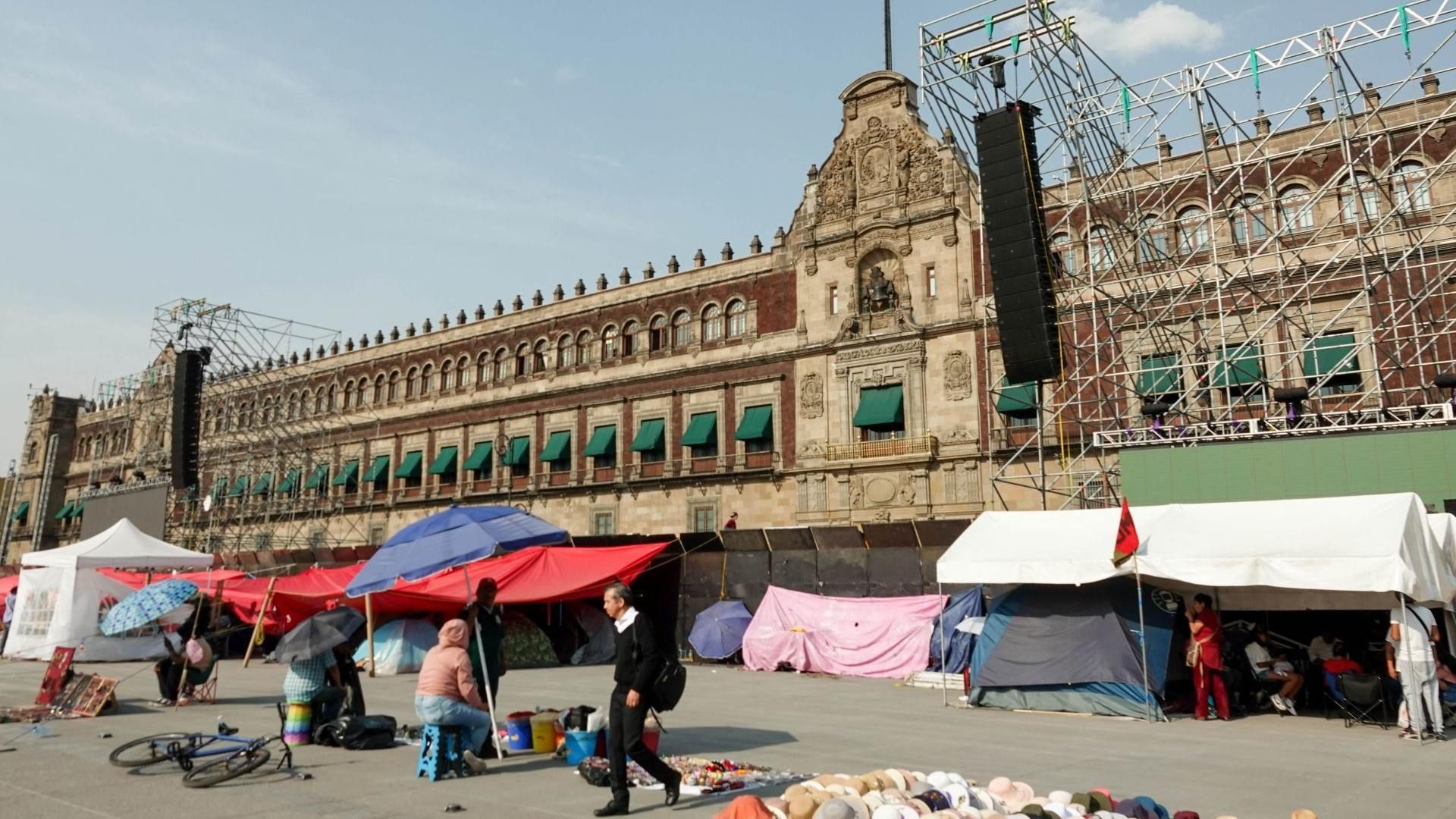 AMLO Habla de Levantamiento de Plantón de la CNTE en el Zócalo: 'Quiero Terminar sin Represión'