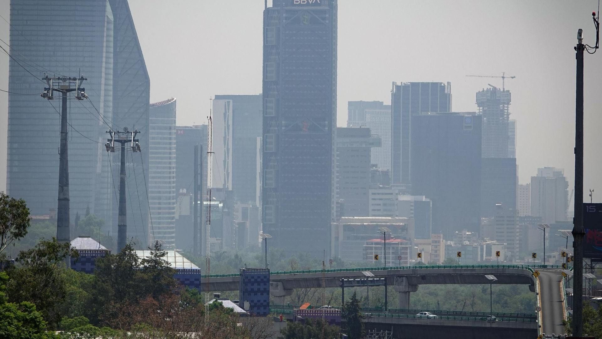 Las autoridades informaron al corte de las 15:00 horas que la calidad del aire por ozono siguió siendo mala 