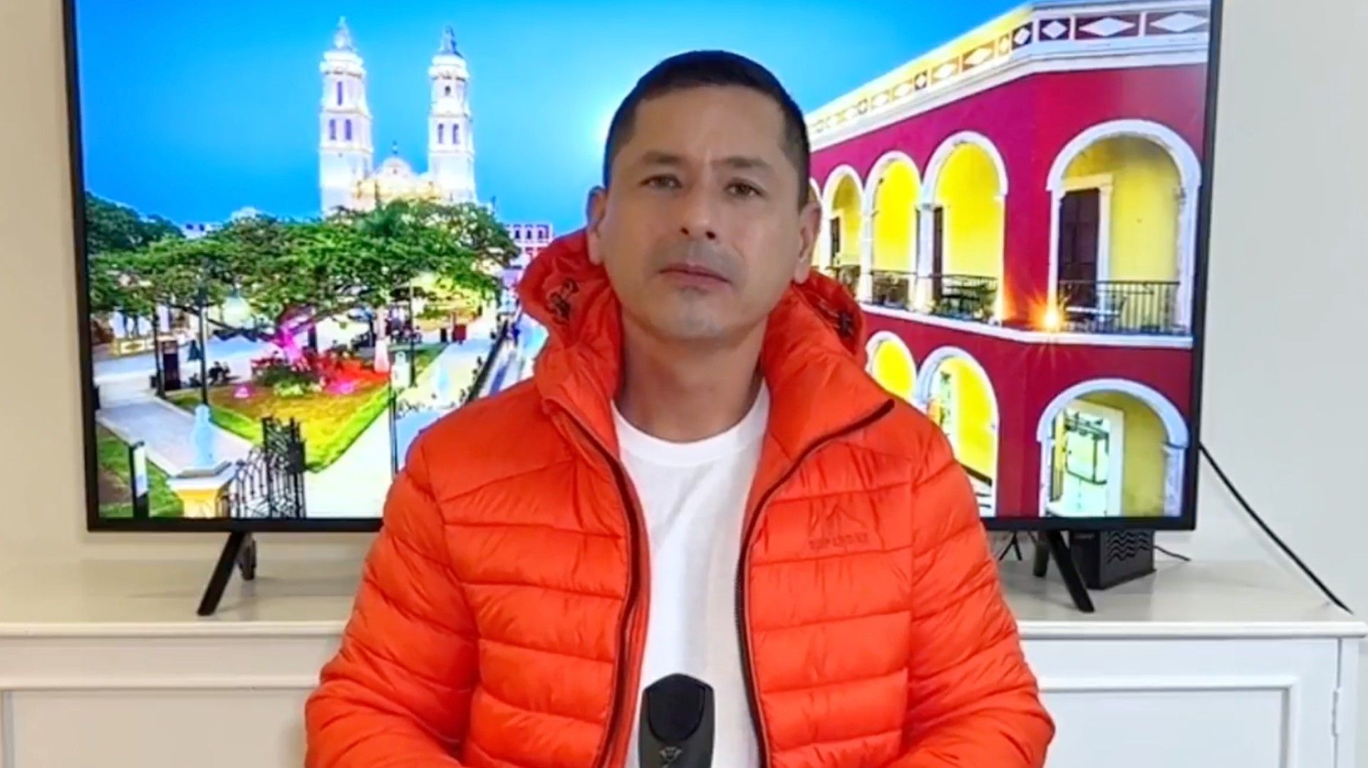 Eliseo Fernández en un video donde señala que pronto volverá a Campeche