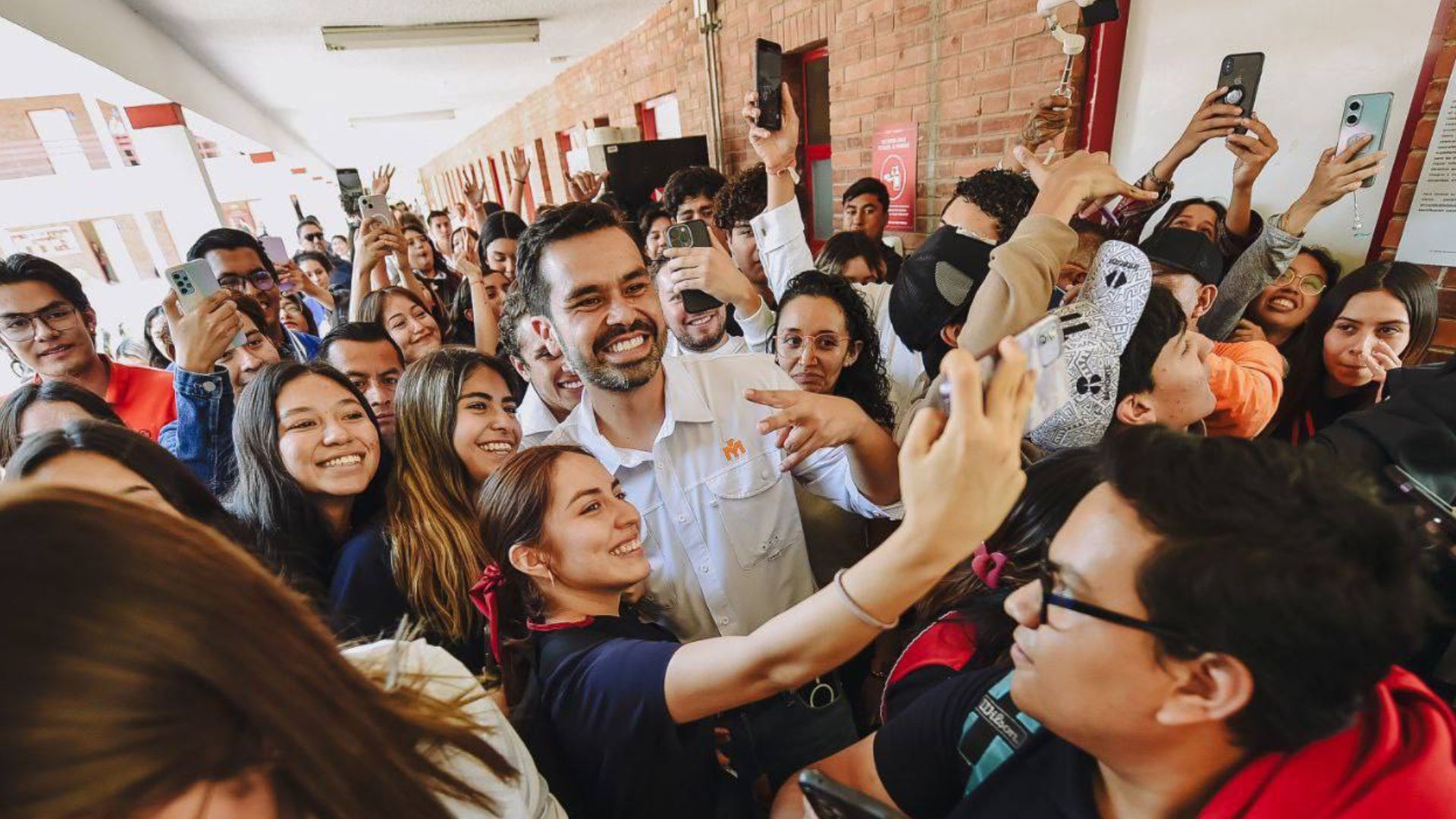 En SLP, Máynez Propone Sistema Universal de Pensiones