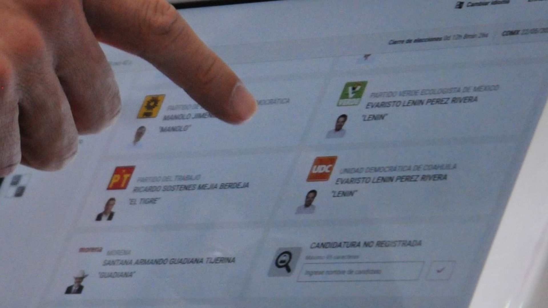 INE Analiza 3 Mil 369 Registros Para Votar Desde el Extranjero por Irregularidades 
