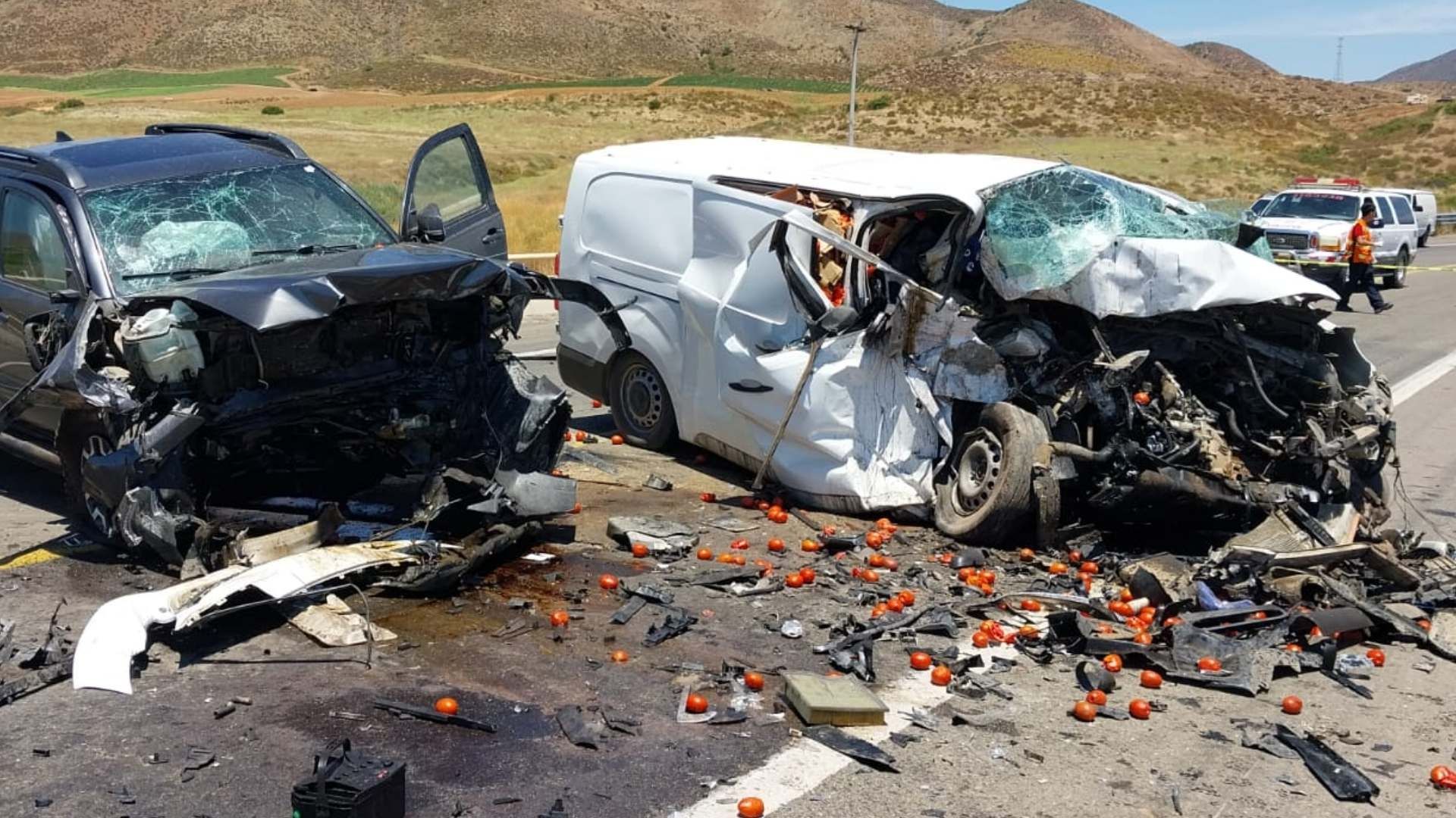 Tras Fuerte Choque, Muere Conductor que Transportaba Tomates en Ensenada