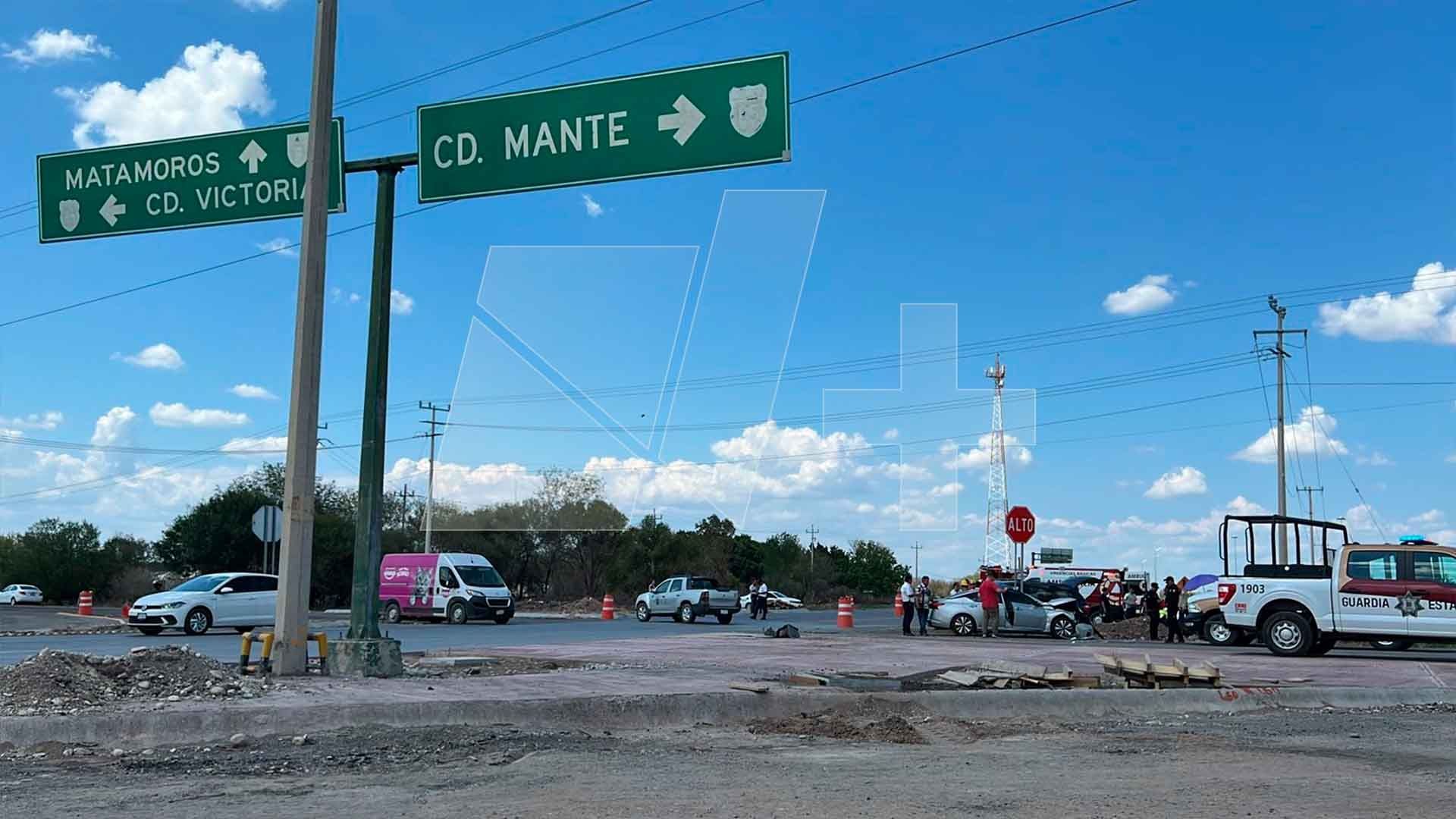 Por Omitir Señal de Alto Causa Choque en Carretera Rumbo Nuevo